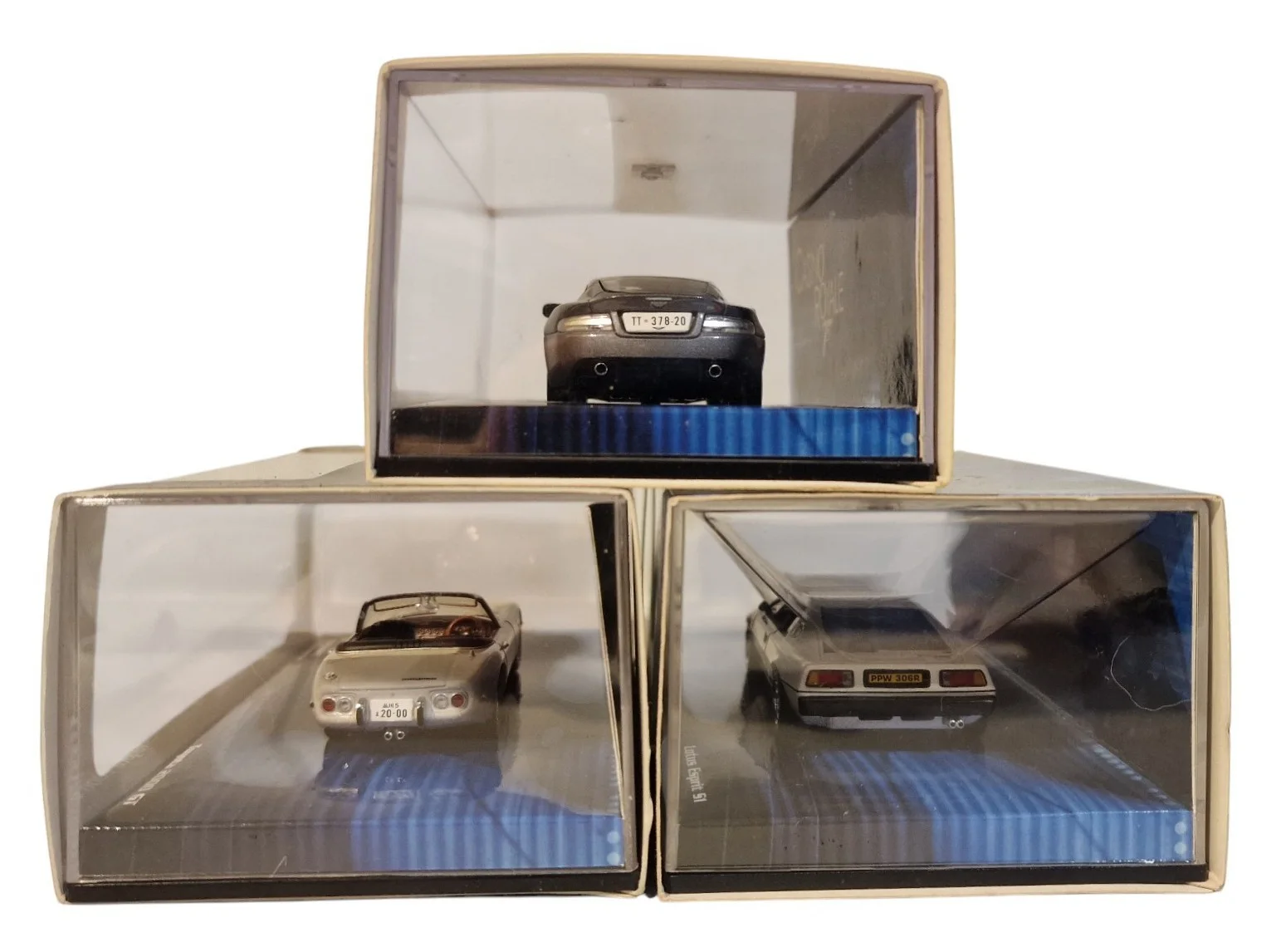 James Bond Aston Martin DBS, Lotus Esprit, Toyta 2000 GT by Minichamps - 1/43, image 4