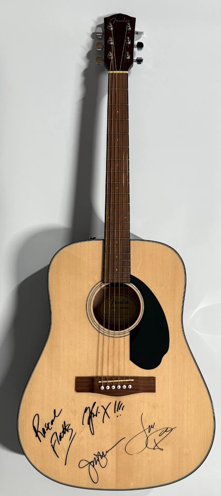 Rascal Flatts JSA Signed Autograph Fender Acoustic Guitar 100% Charity, image 2