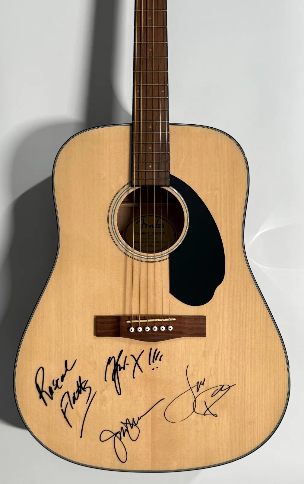 Rascal Flatts JSA Signed Autograph Fender Acoustic Guitar 100% Charity, image 4
