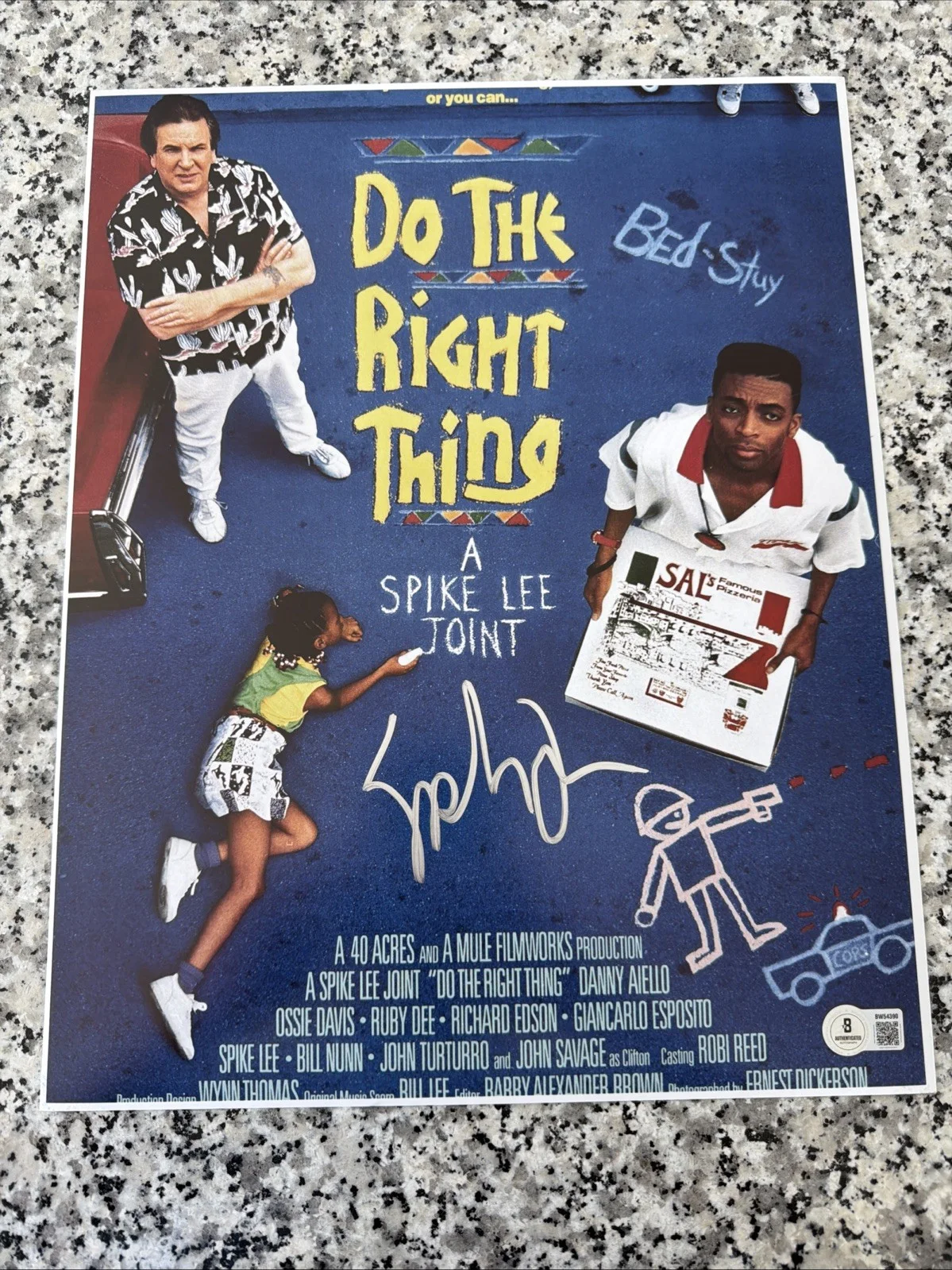 Spike Lee — Spike Lee Do The Right Thing Autograph Signed 11x14 Movie Photo! Beckett Coa
