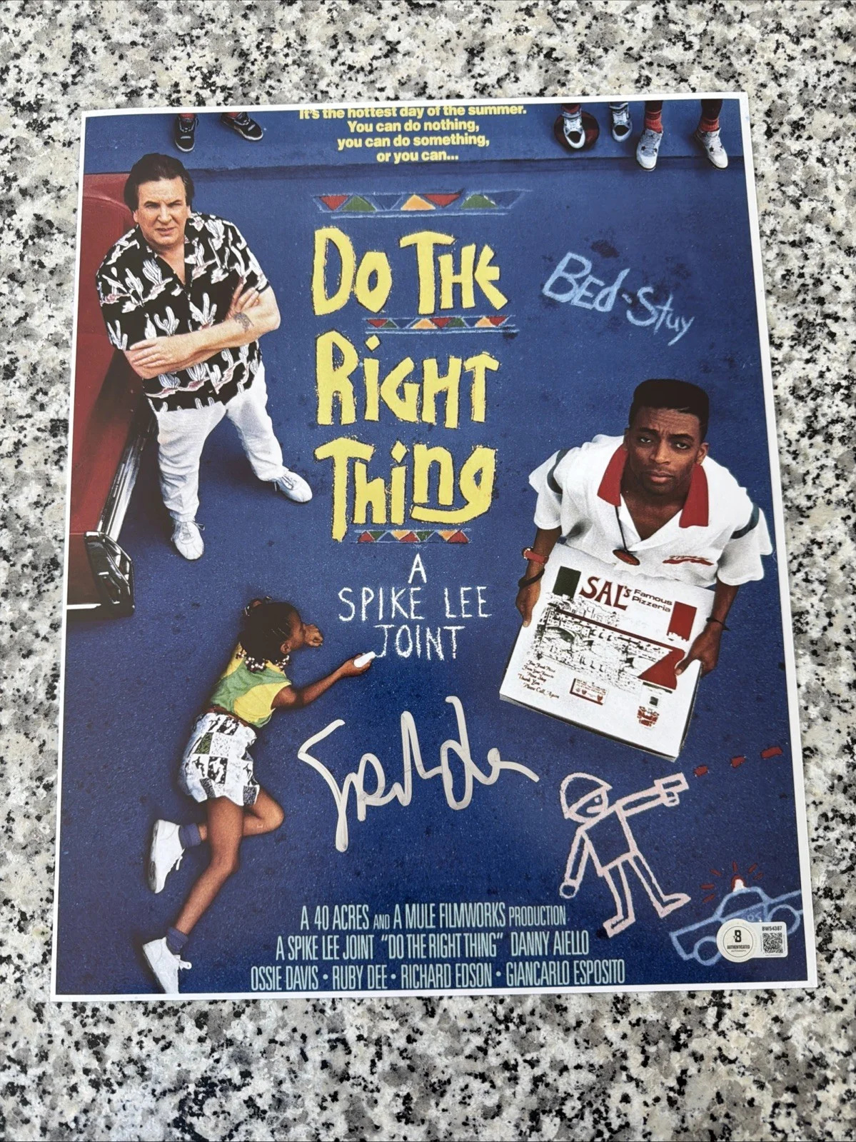 Spike Lee — Spike Lee Do The Right Thing Autograph Signed 11x14 Movie Photo! Beckett Coa