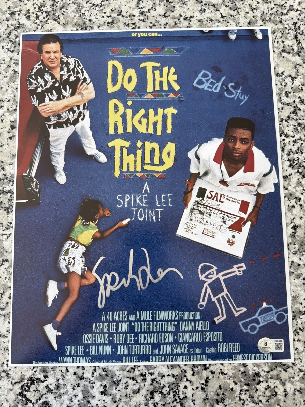 Spike Lee — Spike Lee Do The Right Thing Autograph Signed 11x14 Movie Photo! Beckett Coa