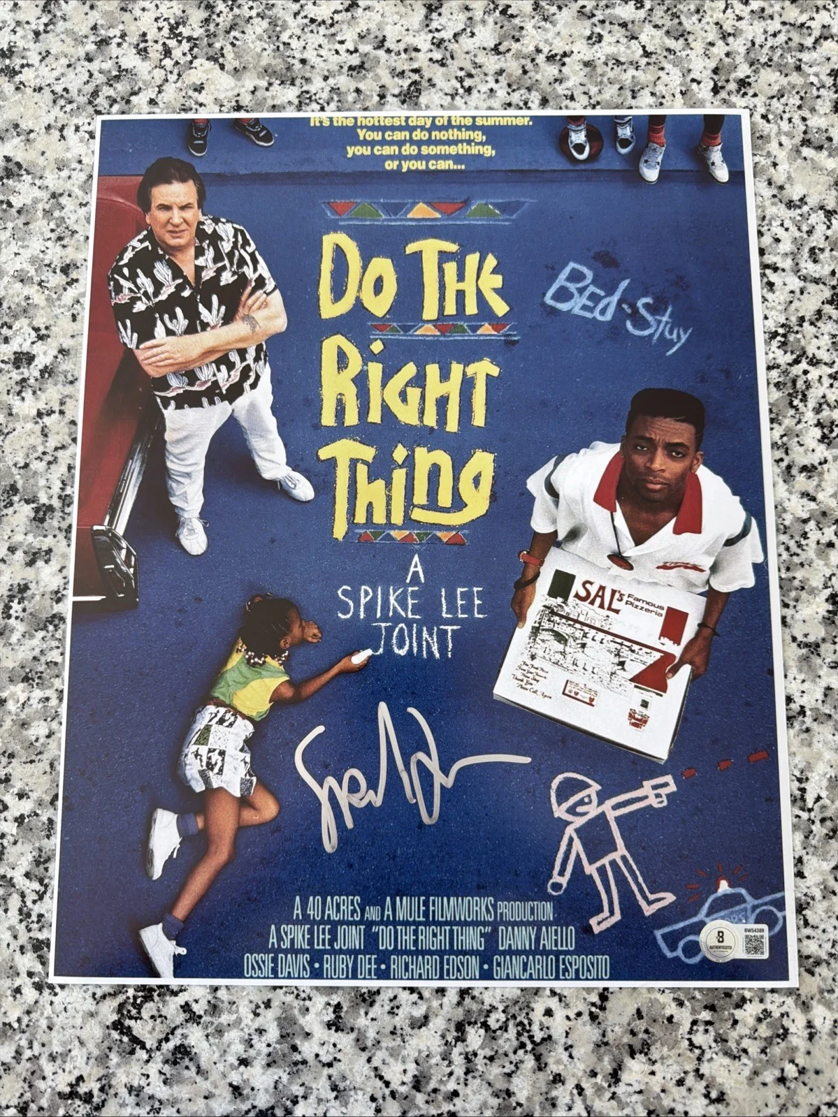 Spike Lee — Spike Lee Do The Right Thing Autograph Signed 11x14 Movie Photo! Beckett Coa
