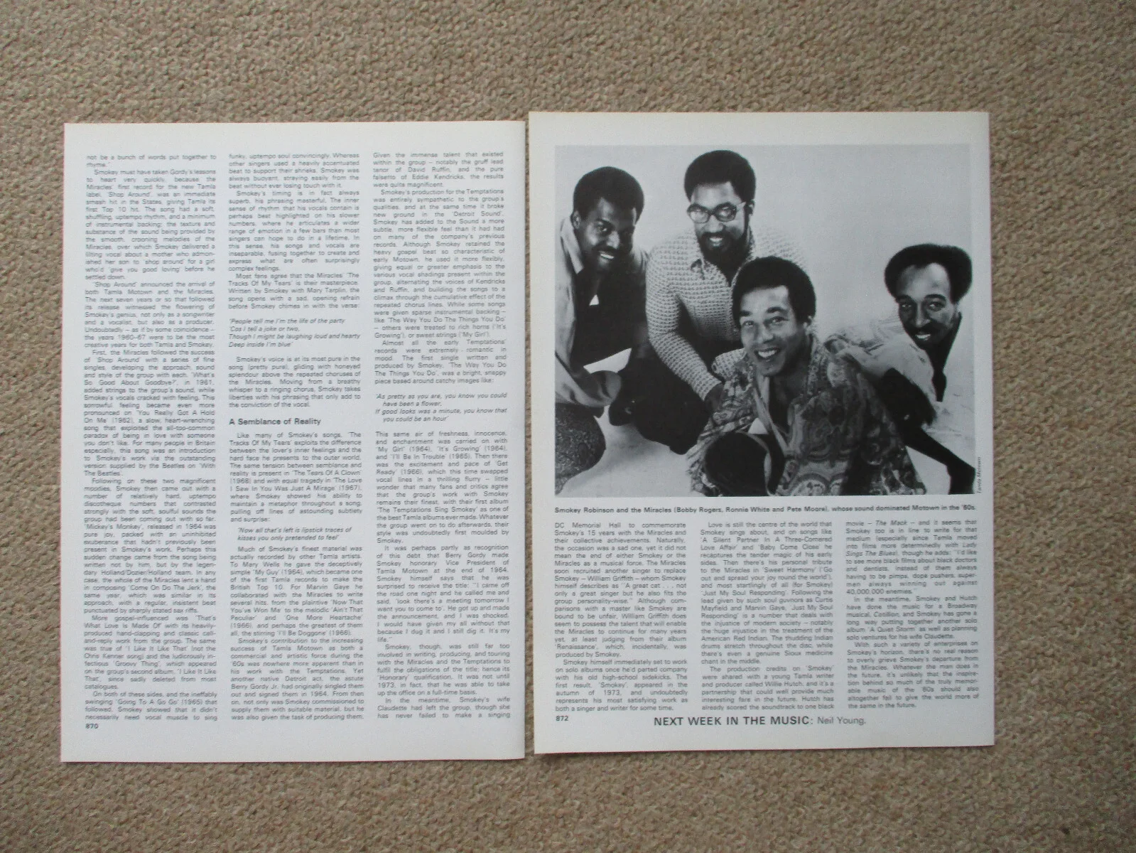 Smokey Robinson - 4 page magazine article with colour and B/W pics, image 2