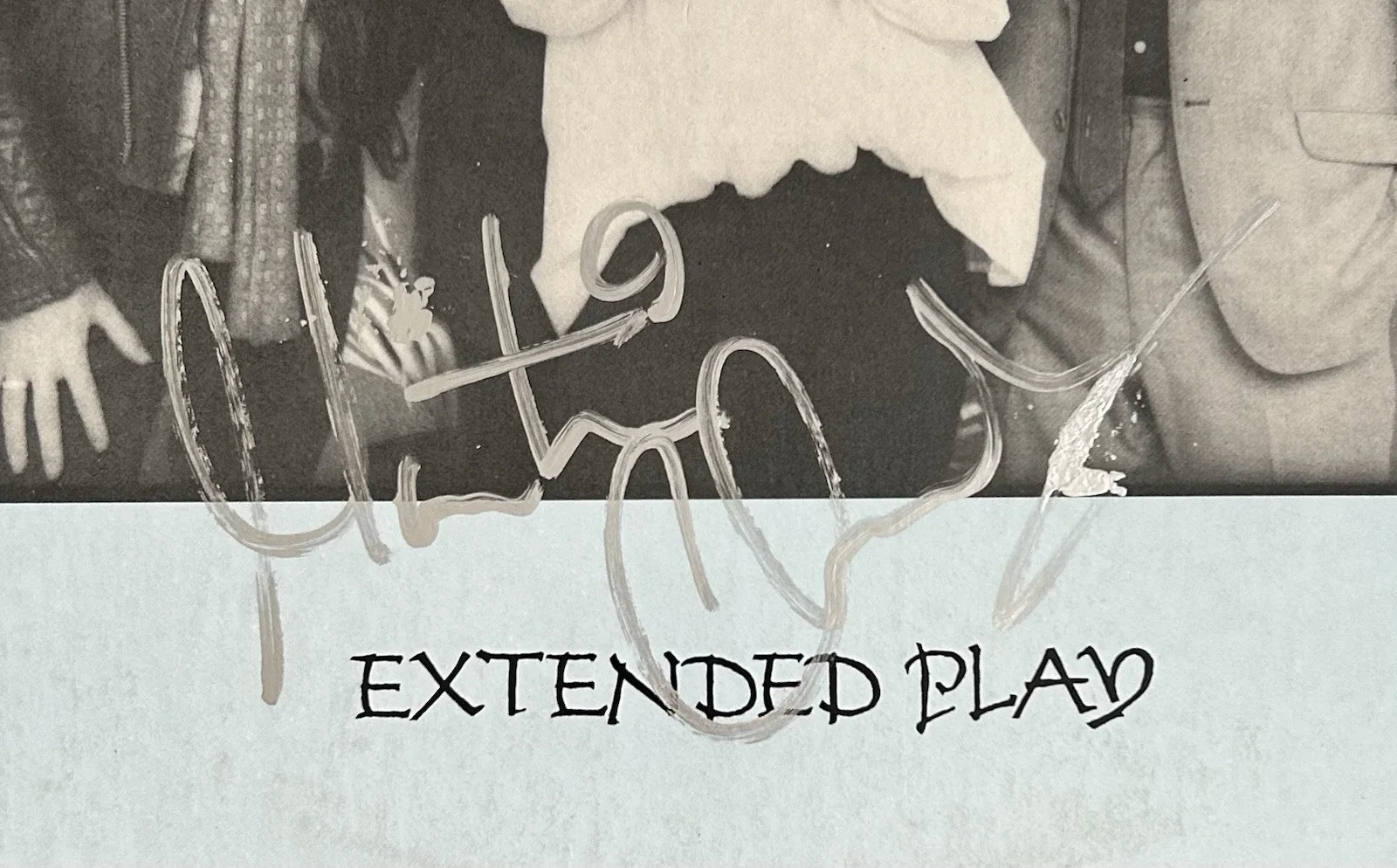 Pretenders "Extended Play" Vinyl EP - Autographed/Signed - Chrissie Hynde + 1, image 4