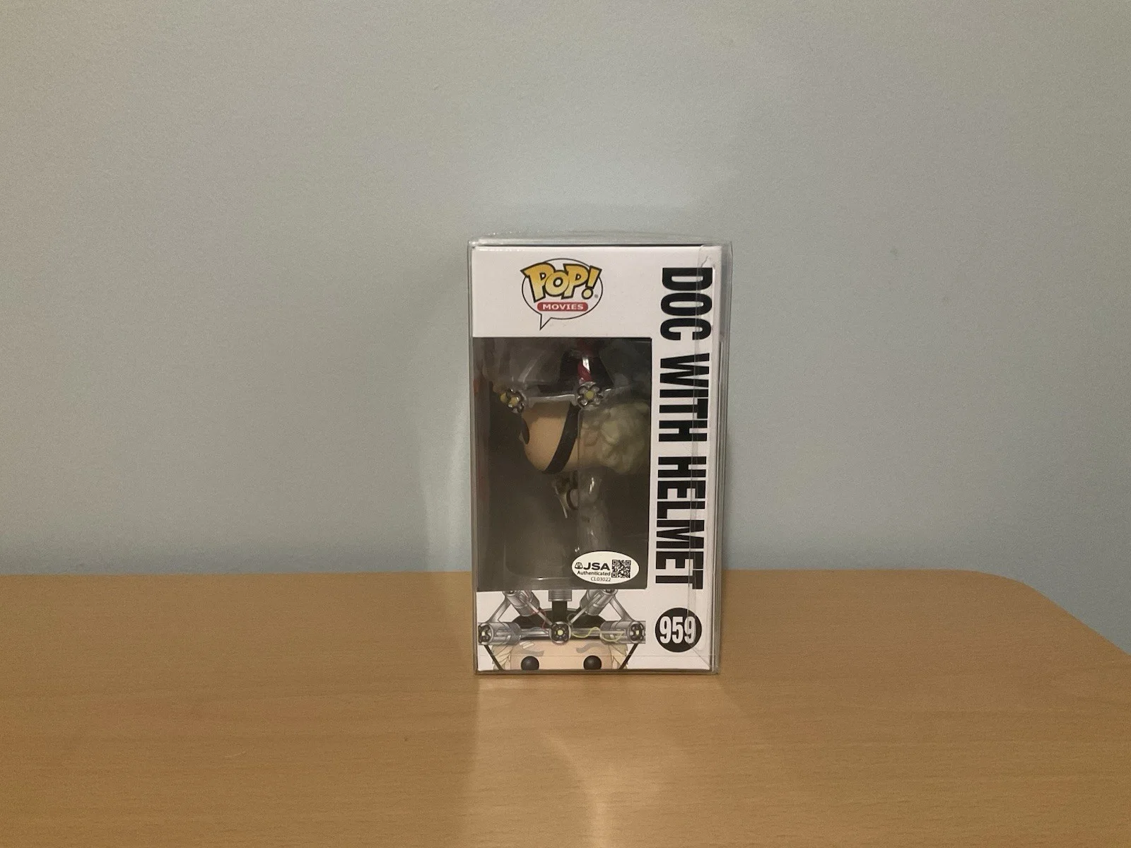 Christopher Lloyd — Christopher Lloyd "Doc" BTTF Autographed Signed Funko Pop #959 W/ JSA, image 3
