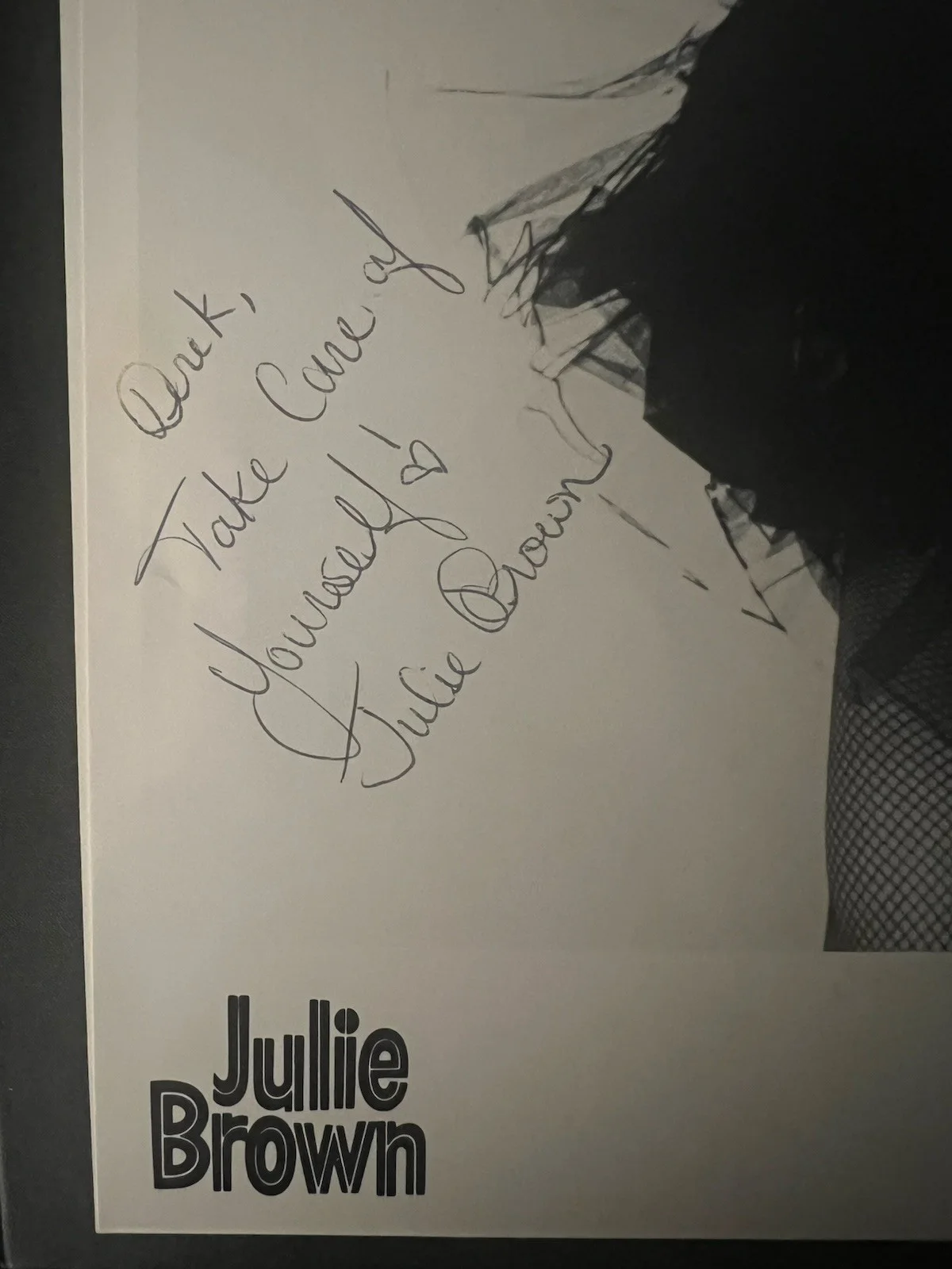 Julie Brown — Julie Brown ~ Autographed Photo ~ 8”x10” 1987 ~ Sire Records Alberto Tolot, изображение 2