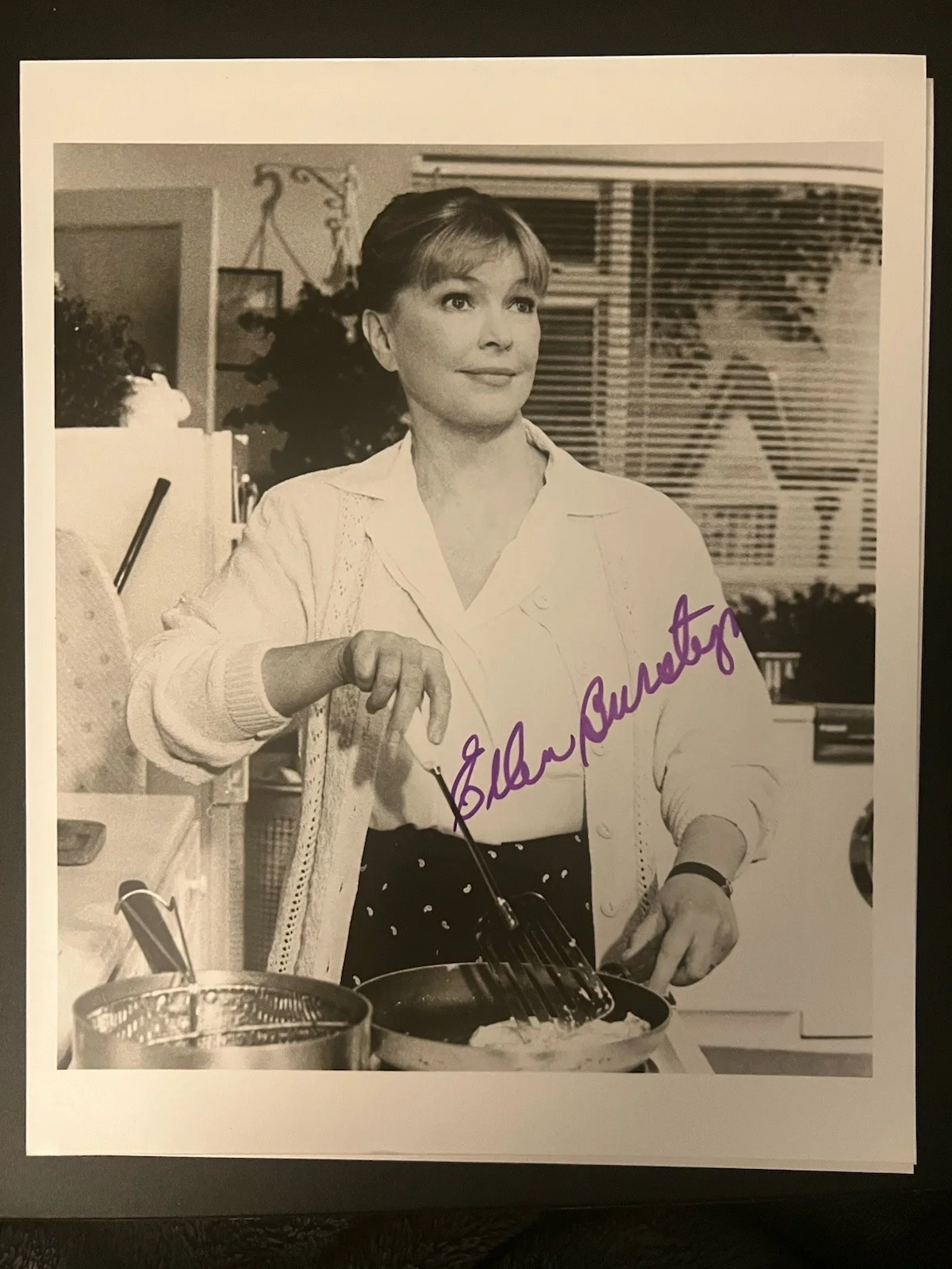 Ellen Burstyn — Ellen Burstyn ~ Autographed Photo ~ 8”x10” 1988/1989