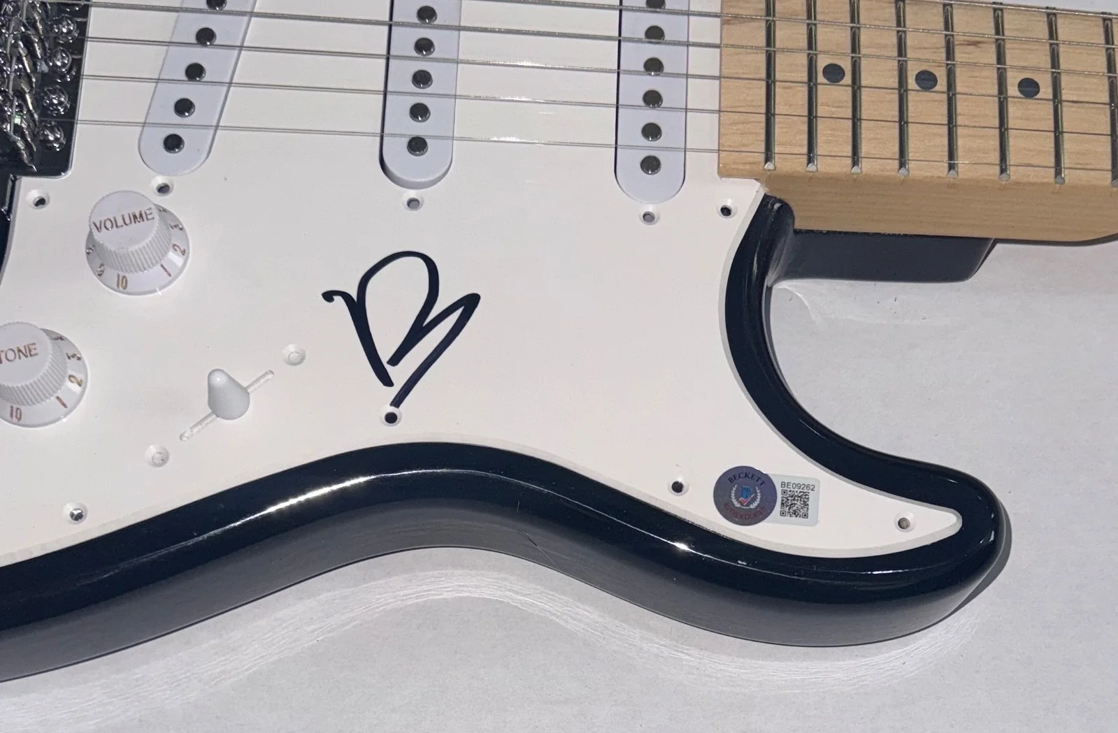 Billie Joe Armstrong Green Day Signed Autograph Electric Guitar Beckett COA, изображение 3