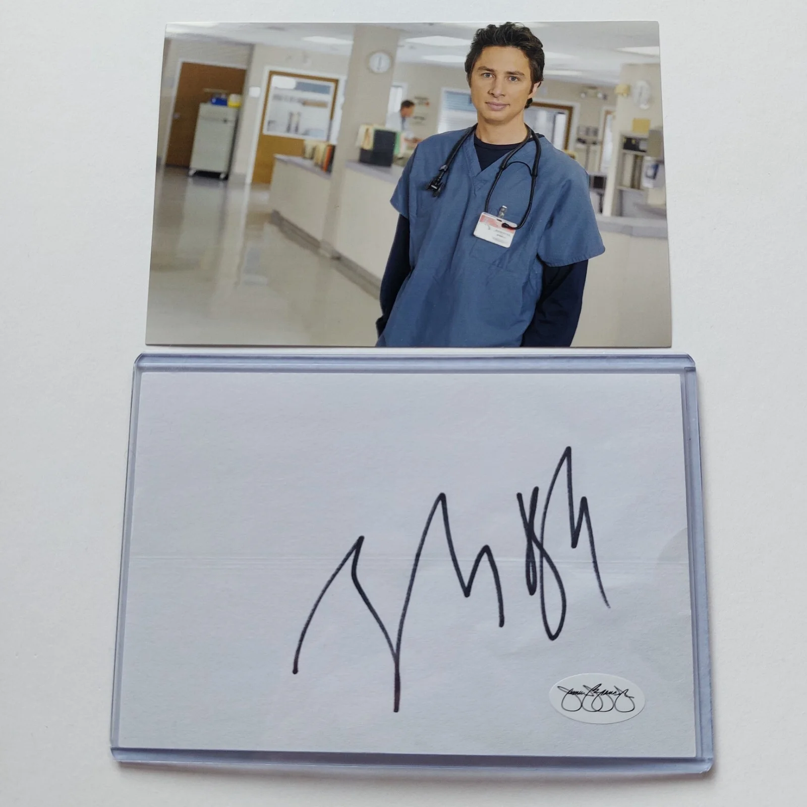 Zach Braff — Zach Braff Signed 4x6 Index Card (Scrubs, Garden State, Alex Inc.)