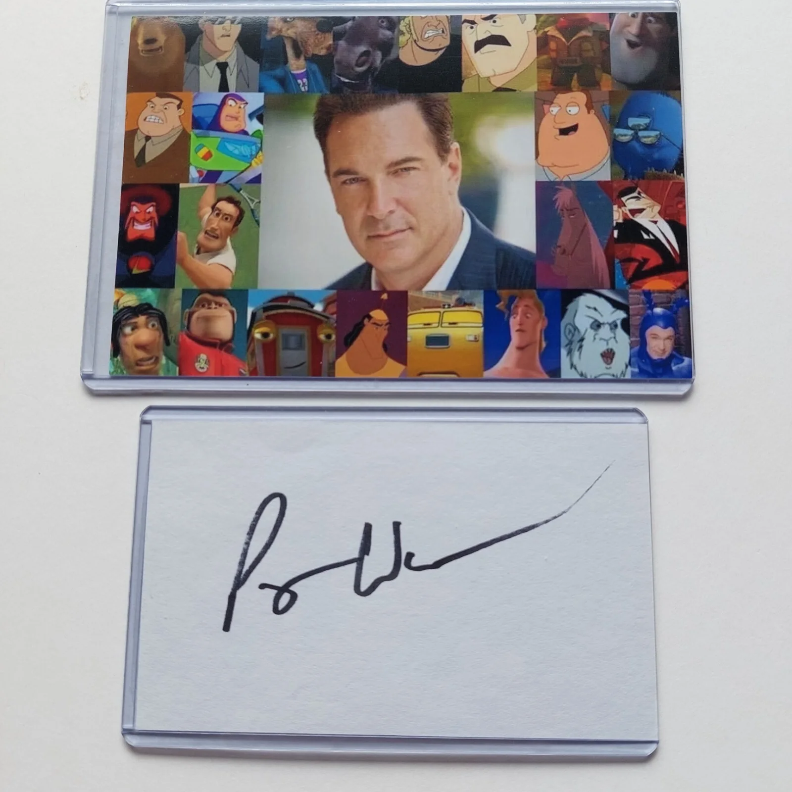 Patrick Warburton — Patrick Warburton Signed 3x5 Index Card (Family Guy, Emperor's New Groove,)