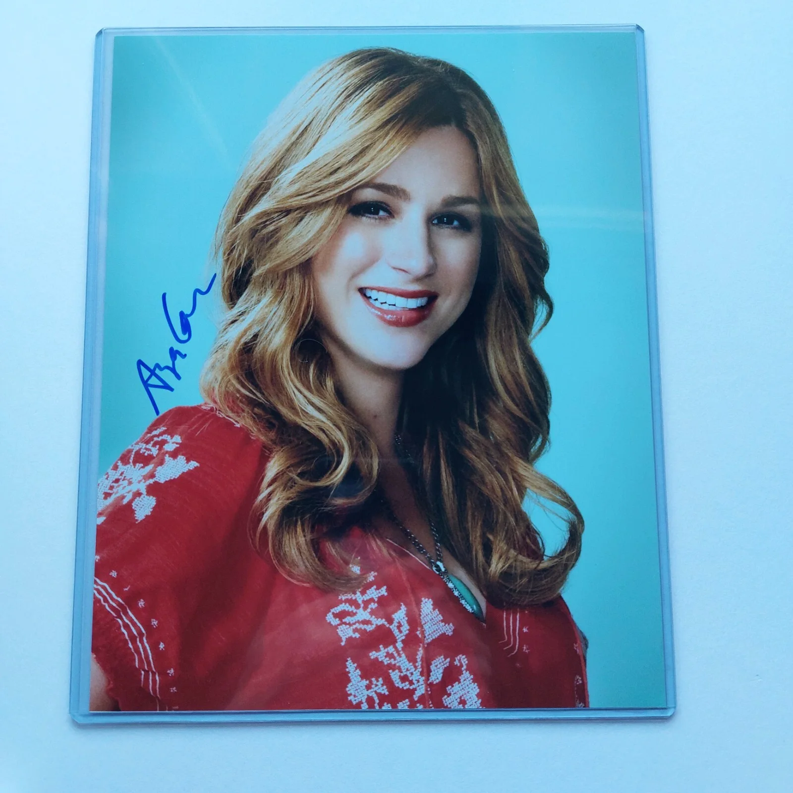 Aya Cash — Aya Cash Signed 8x10 Photo with COA (The Boys, Wolf of Wallstreet)
