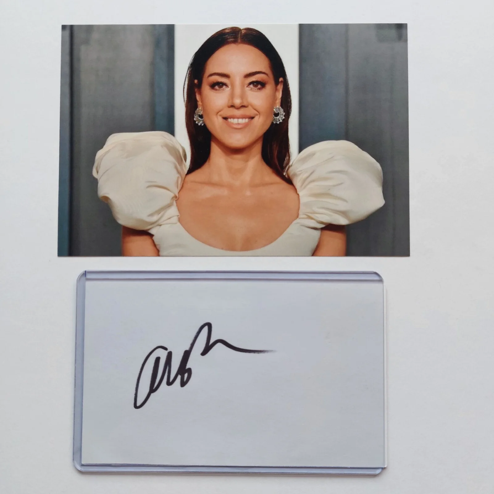 Aubrey Plaza — Aubrey Plaza signed 3x5 Index Card (Parks and Recreation, Scott Pilgrim) Auto