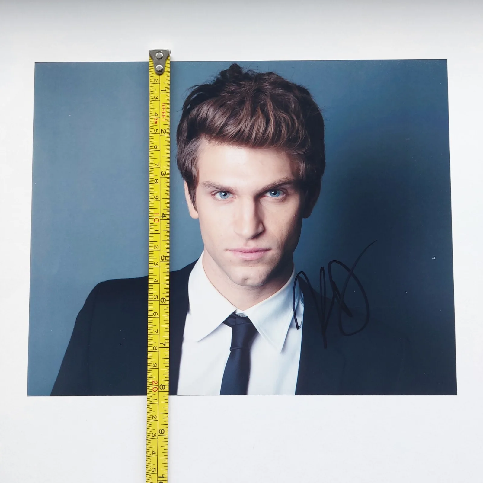 Keegan Allen — Keegan Allen "Pretty Little Liars" Autographed Signed 8x10 Photo, image 4