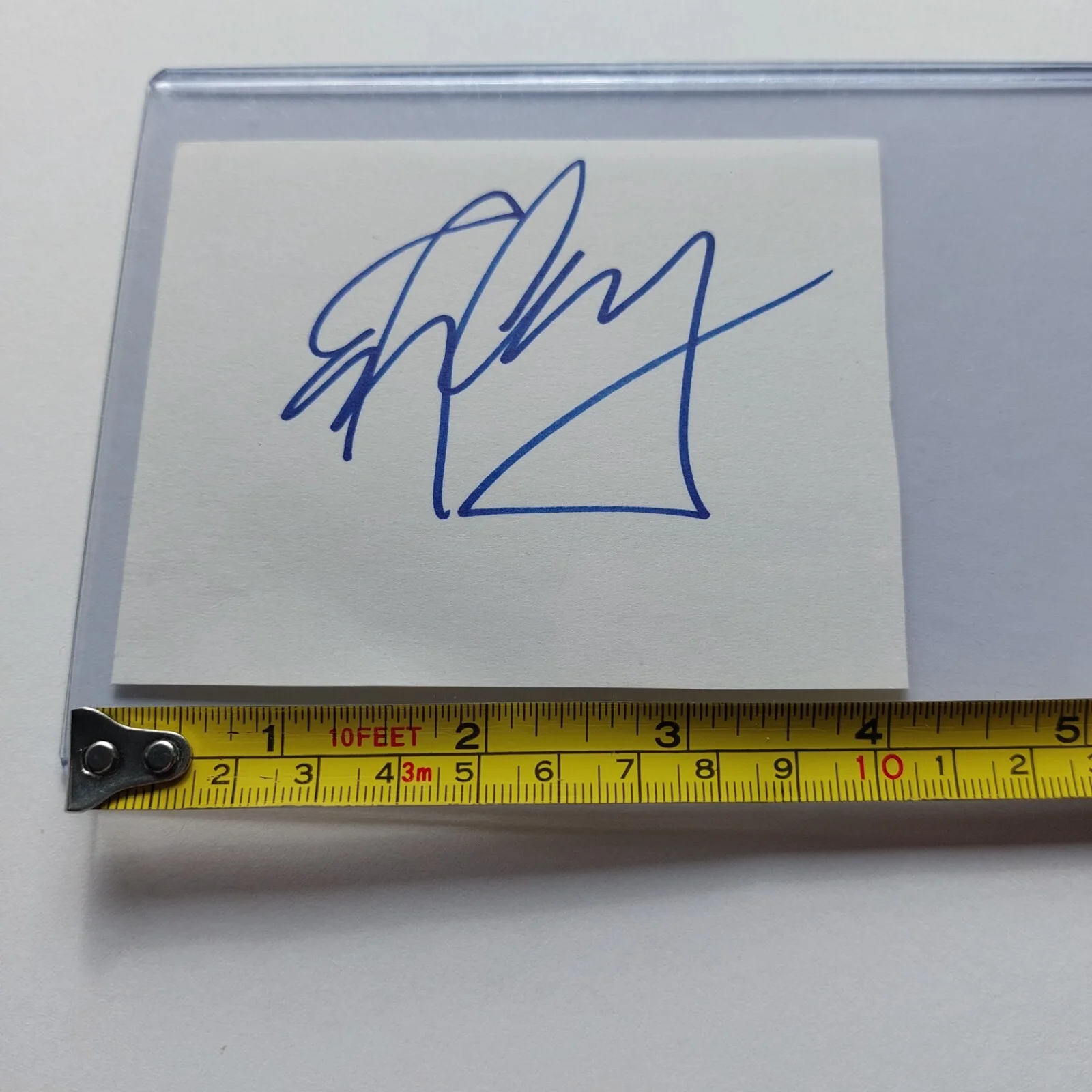 Eugene Levy — Eugene Levy Signed Cut Auto (Schitt's Creek, American Pie, Waiting for Guffman), изображение 4