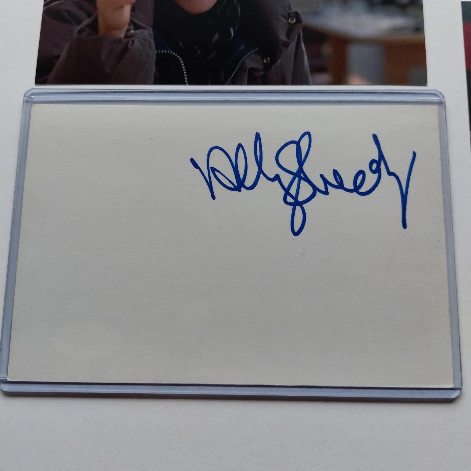 ALLY SHEEDY — ALLY SHEEDY Signed 4x6 Index Card with JSA COA (Breakfast Club, War Games), изображение 2