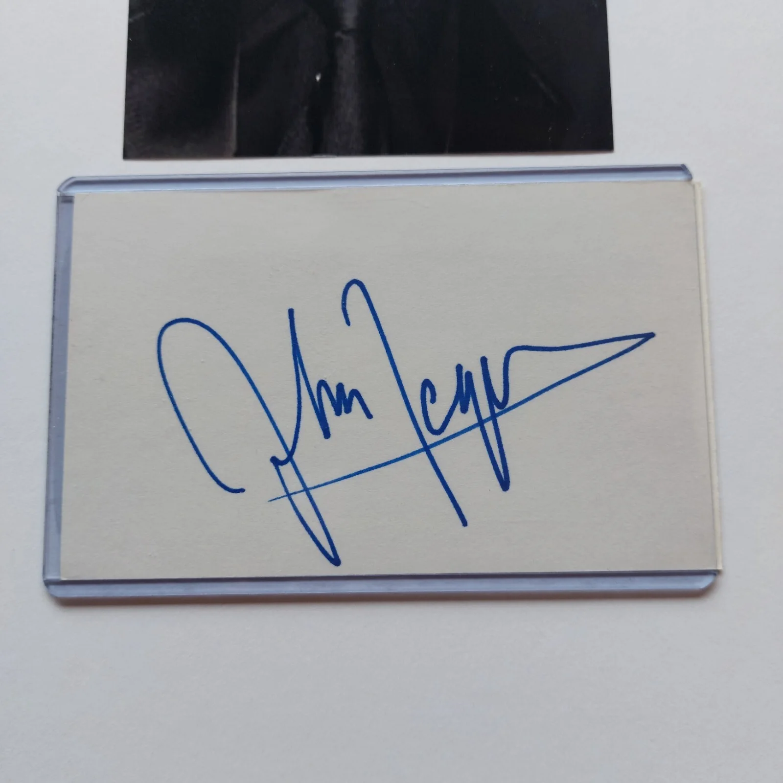 John Leguizamo — John Leguizamo Signed 3x5 Index Card COA (Super Mario, Moulin Rouge, Ice Age), image 3