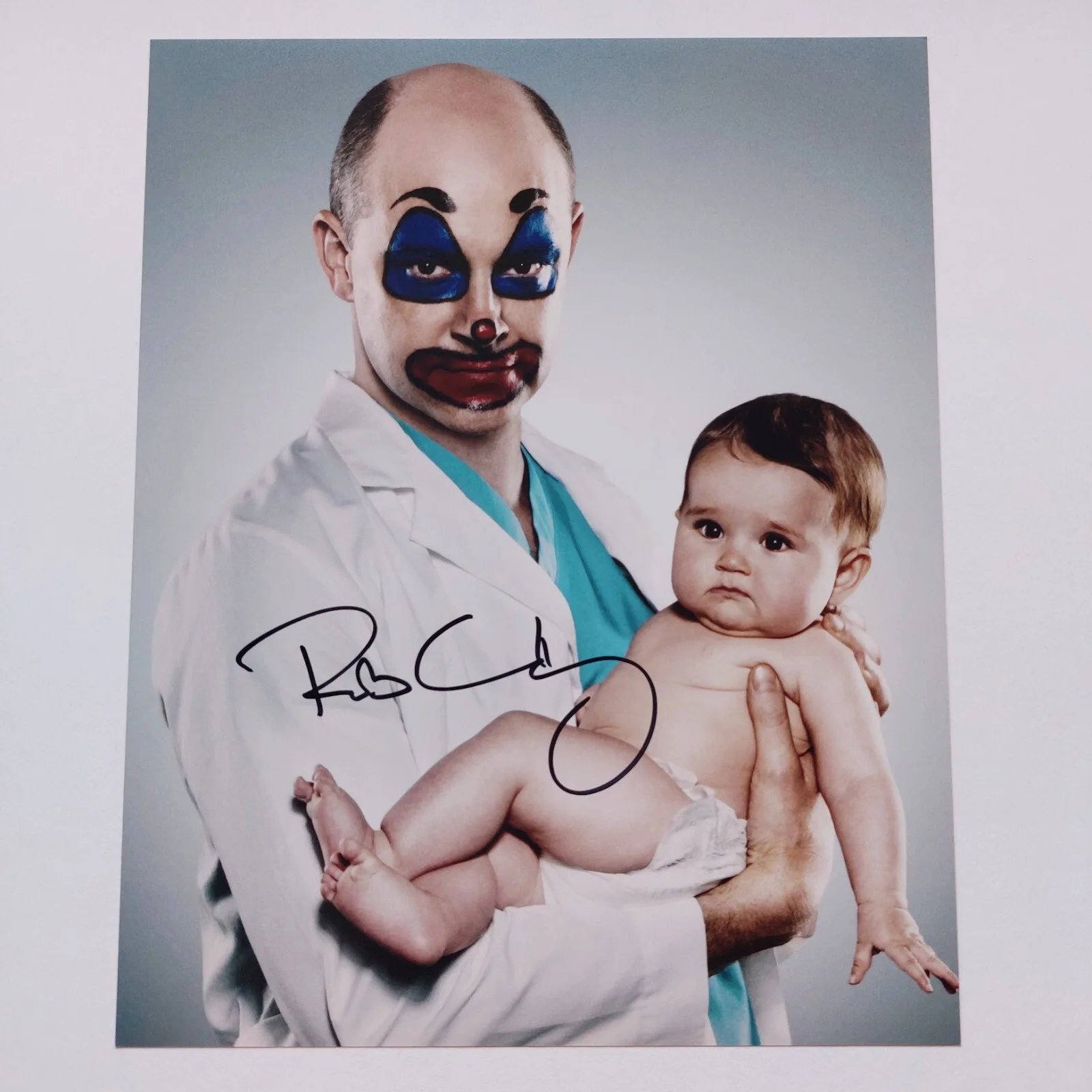 Rob Corddry — Rob Corddry signed 8x10 photo (Children's Hospital, Hot Tub Time, The Unicorn), изображение 4