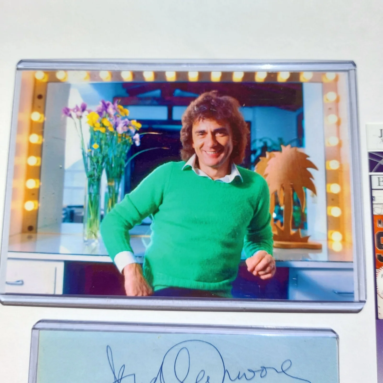 Dudley Moore — Dudley Moore Signed 3X5 Cut JSA COA (Arthur, 10, Bedazzled), image 3