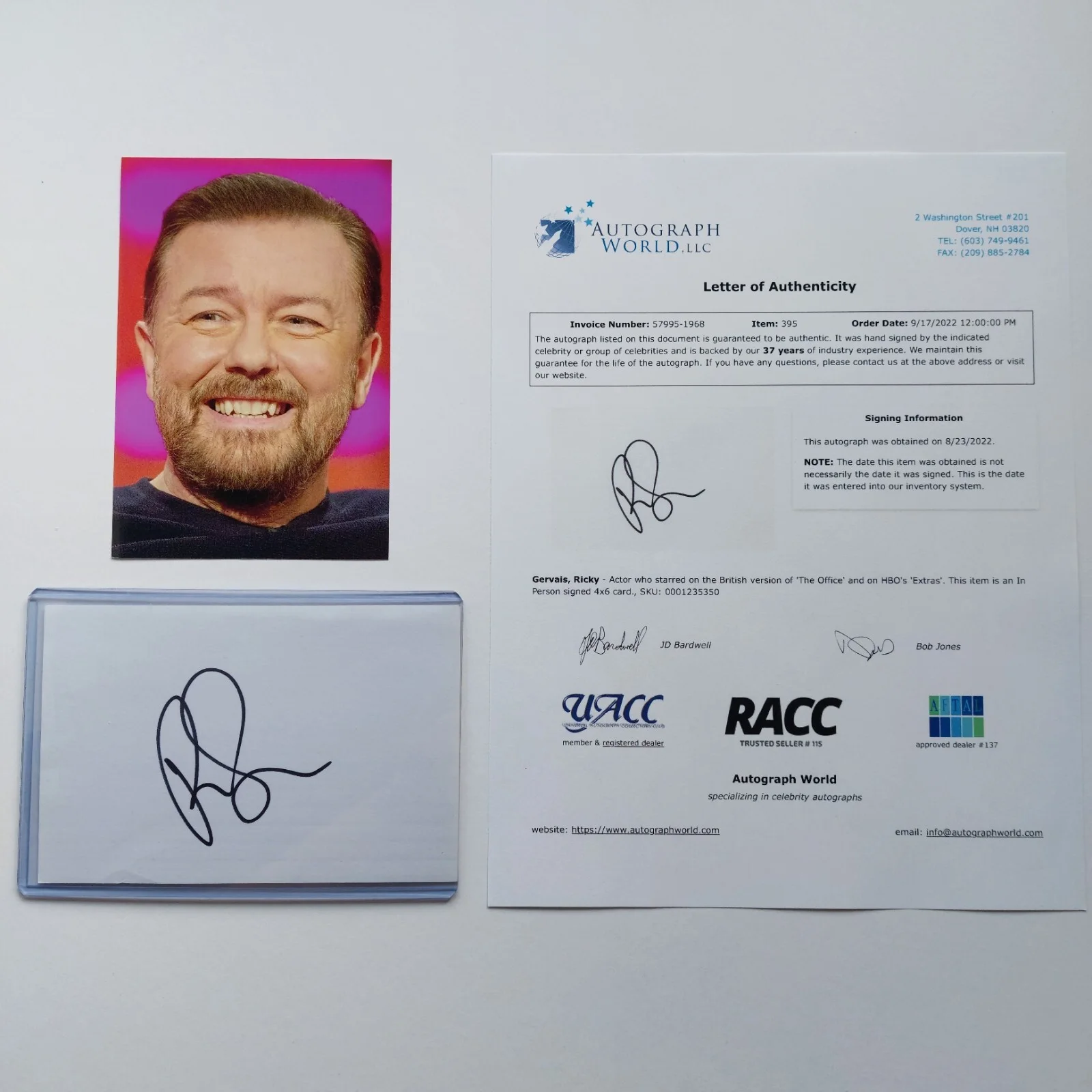 Ricky Gervais — The Office Ricky Gervais Signed 4x6 Index Card Autographed COA, изображение 2