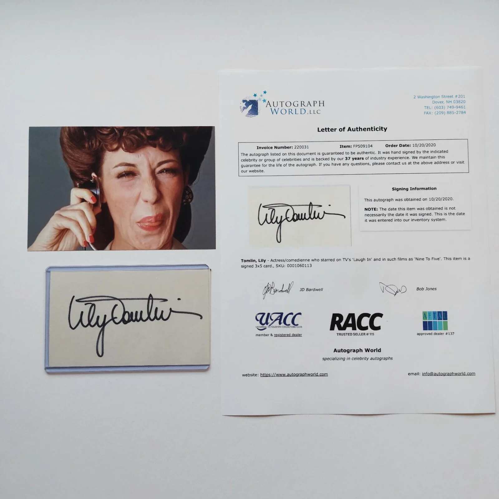 Lily Tomlin — Lily Tomlin Signed 3x5 Index Card COA (Grace and Frankie, 9 to 5, All of Me), изображение 2