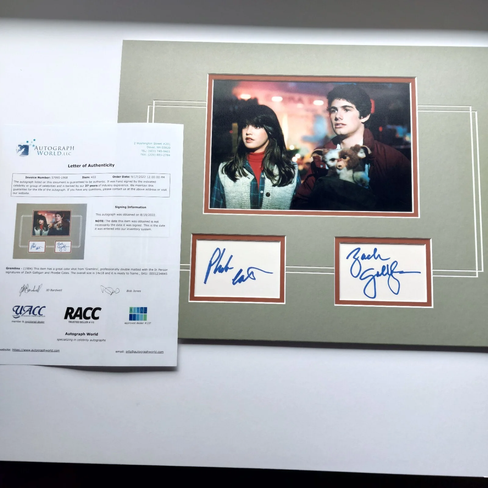 Phoebe Cates — Gremlins Signed Zach Galligan Phoebe Cates Signed Matted Photo Auto COA, image 2