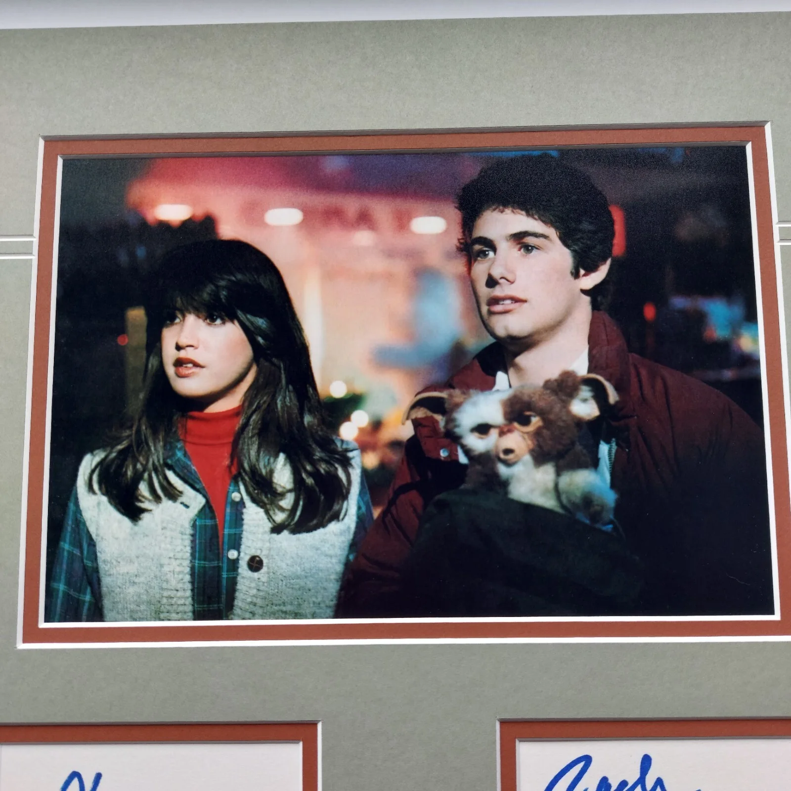 Phoebe Cates — Gremlins Signed Zach Galligan Phoebe Cates Signed Matted Photo Auto COA, image 5