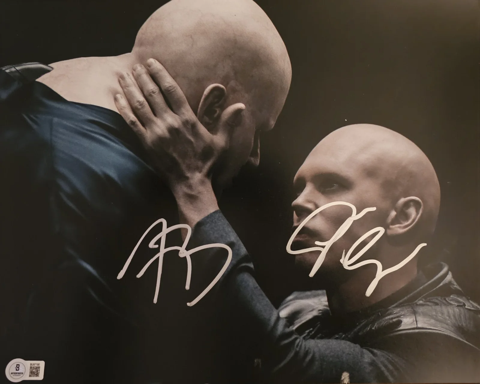 Austin Butler, Stellan Skarsgard — AUSTIN BUTLER STELLAN SKARSGARD SIGNED AUTOGRAPH 11X14 DUNE PT 2 BECKETT BAS