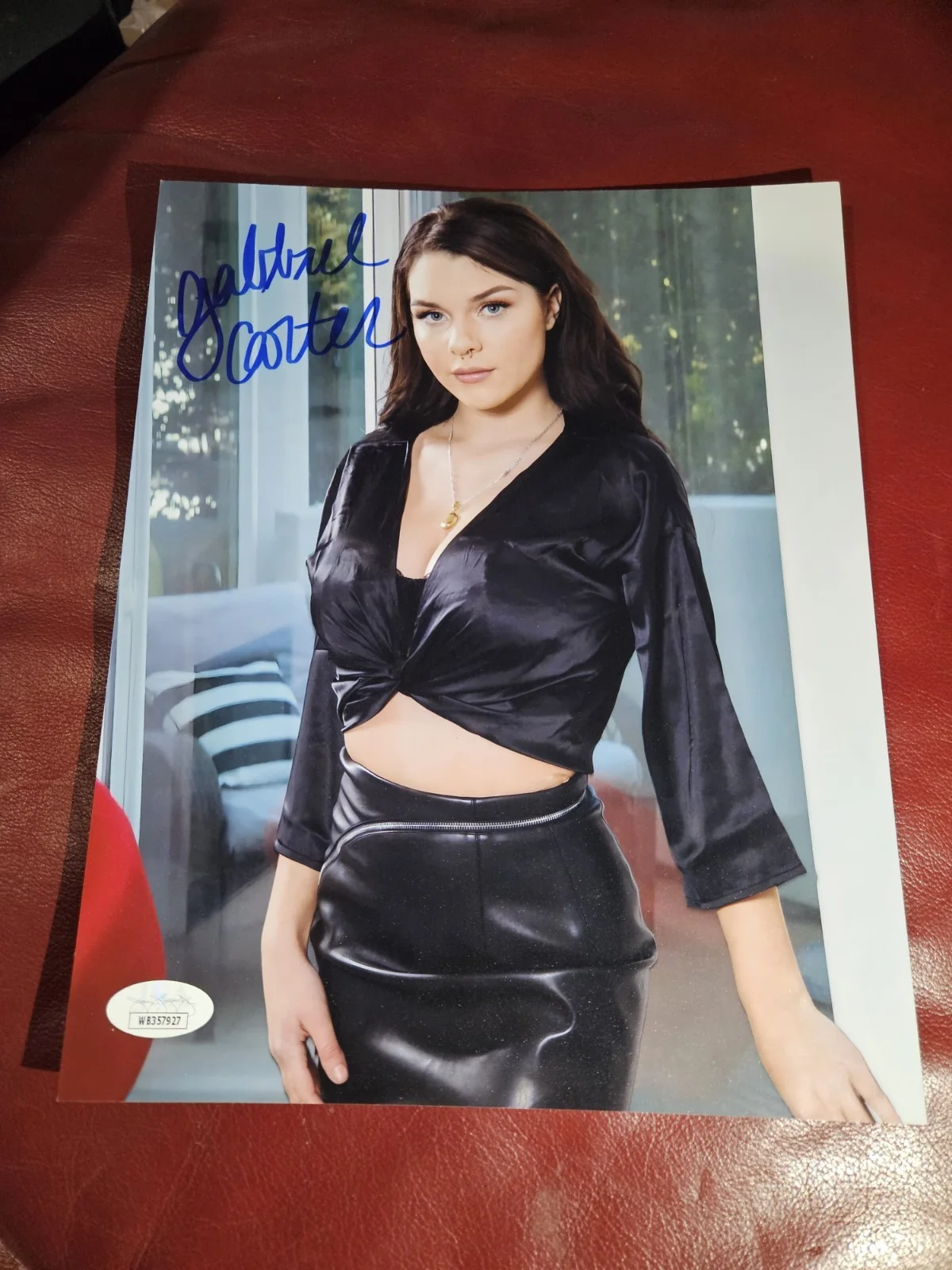 Gabbie Carter — Gabbie Carter (Adult Film Star) JSA CERTIFIED Signed Autograhped 8x10 Photo