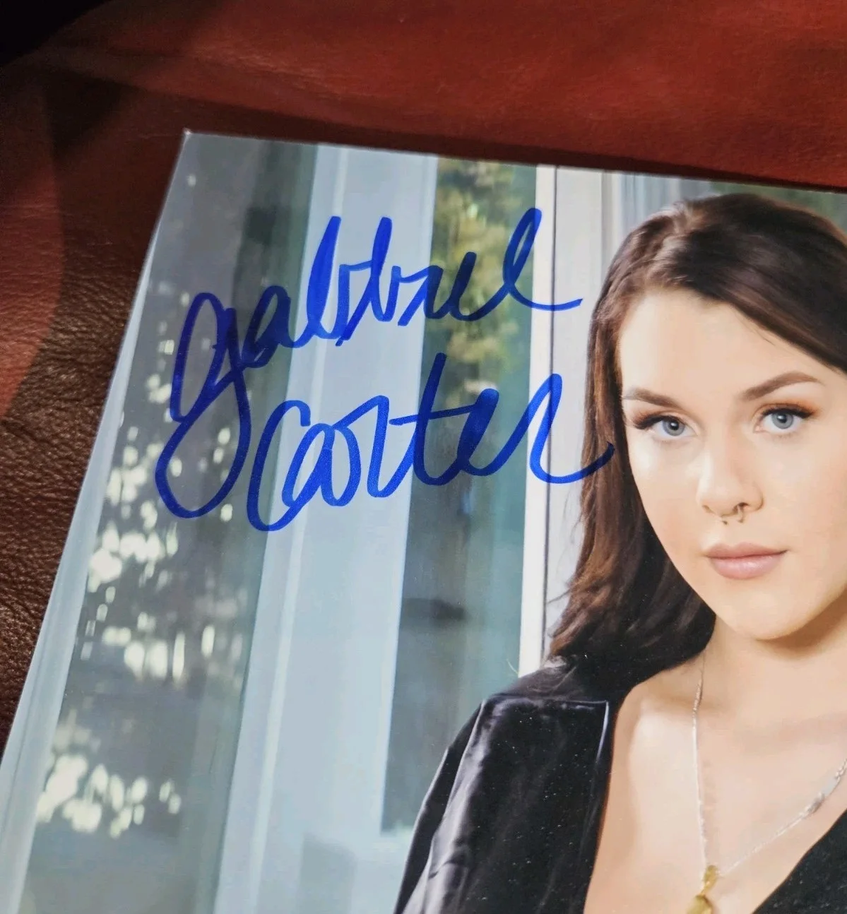 Gabbie Carter — Gabbie Carter (Adult Film Star) JSA CERTIFIED Signed Autograhped 8x10 Photo, изображение 2