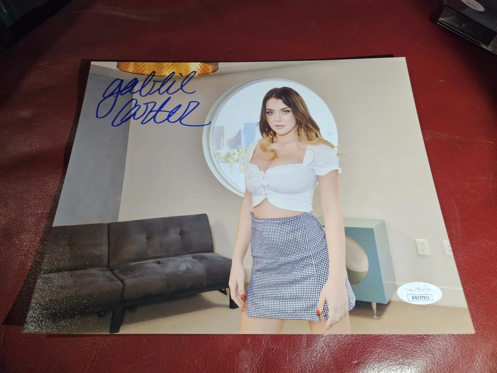 Gabbie Carter — Gabbie Carter (Adult Film Star) JSA CERTIFIED Signed Autograhped 8x10 Photo