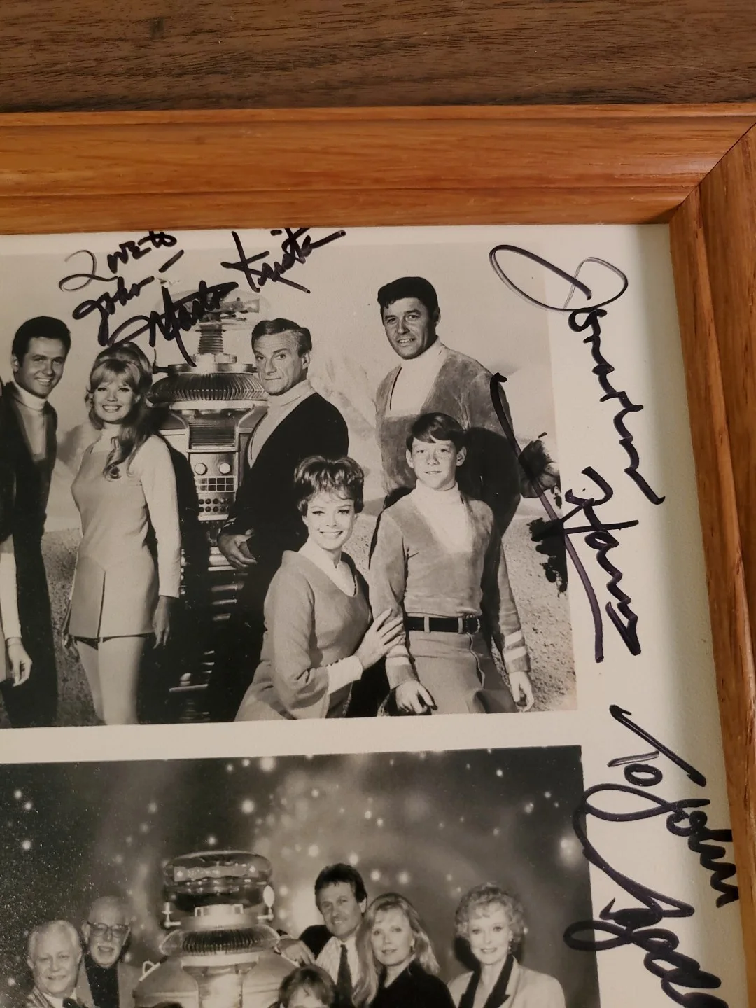 6 signatures — Lost In Space TV Show Cast Autographed 30th anniversary Photo 1995 6 signatures, изображение 3