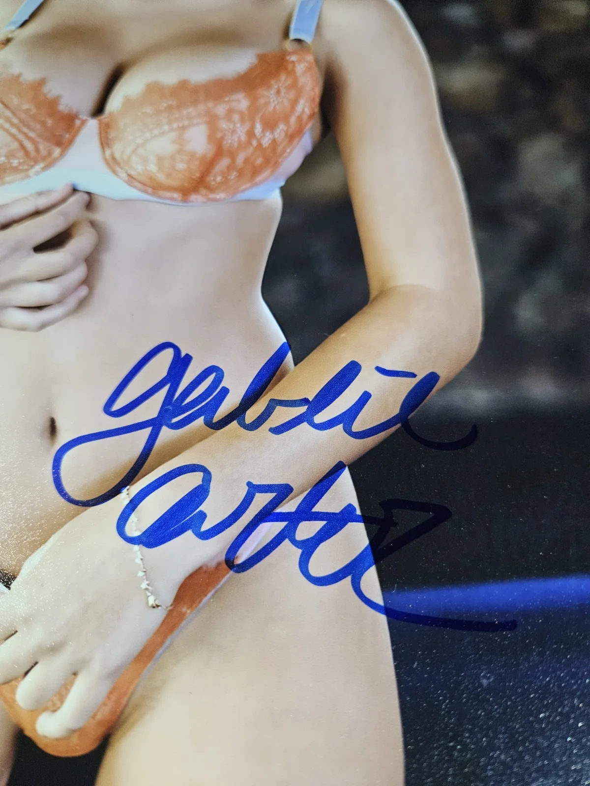 Gabbie Carter — Gabbie Carter (Adult Film Star) JSA CERTIFIED Signed Autograhped 8x10 Photo, изображение 2