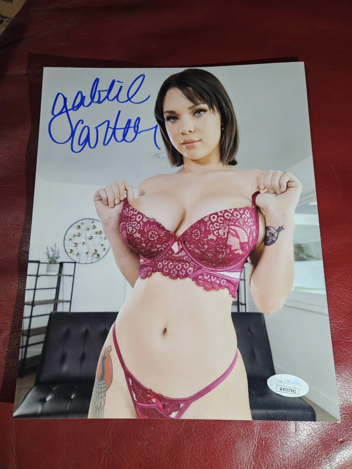 Gabbie Carter — Gabbie Carter (Adult Film Star) JSA CERTIFIED Signed Autograhped 8x10 Photo