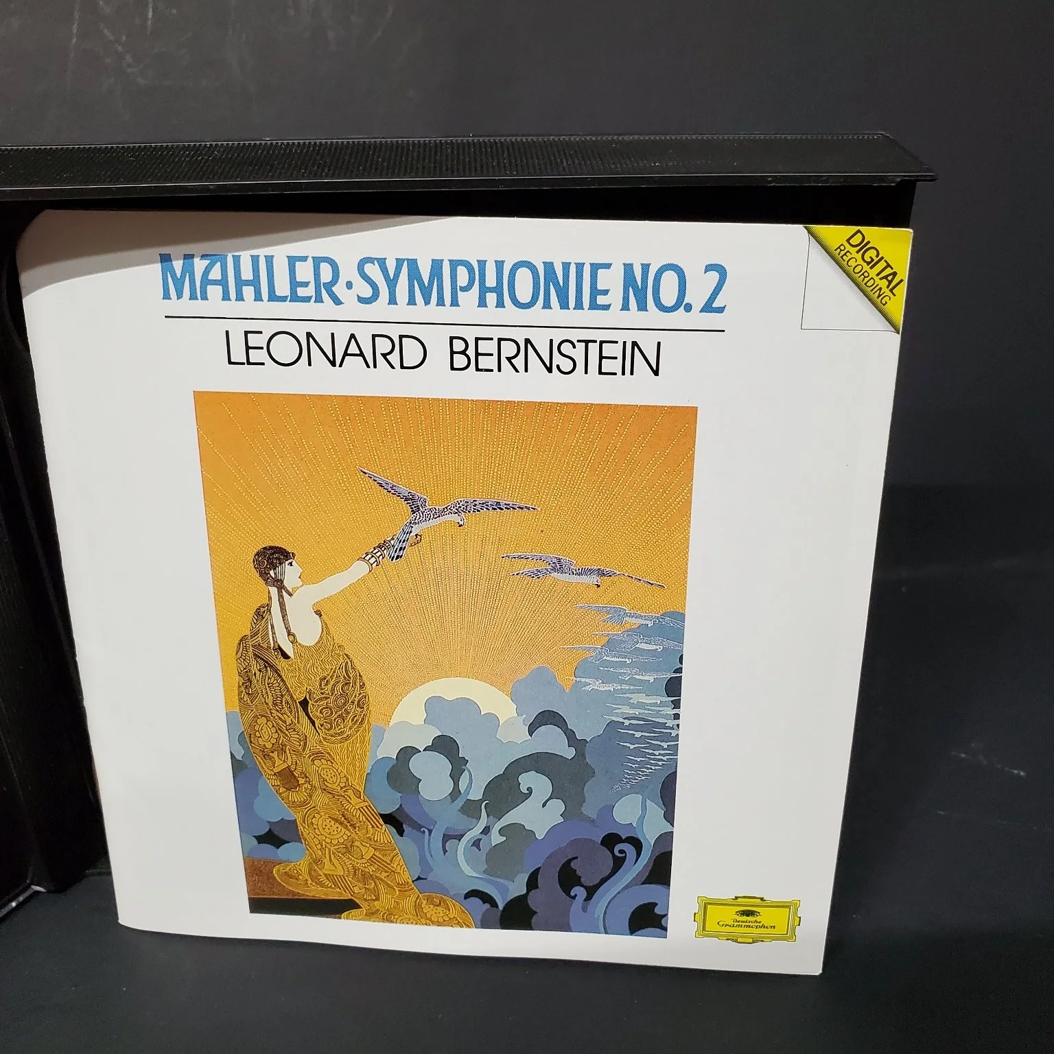 Deutsche Grammophon Mahler Symphonie No. 2 Leonard Bernstein 2-CD Set, image 4