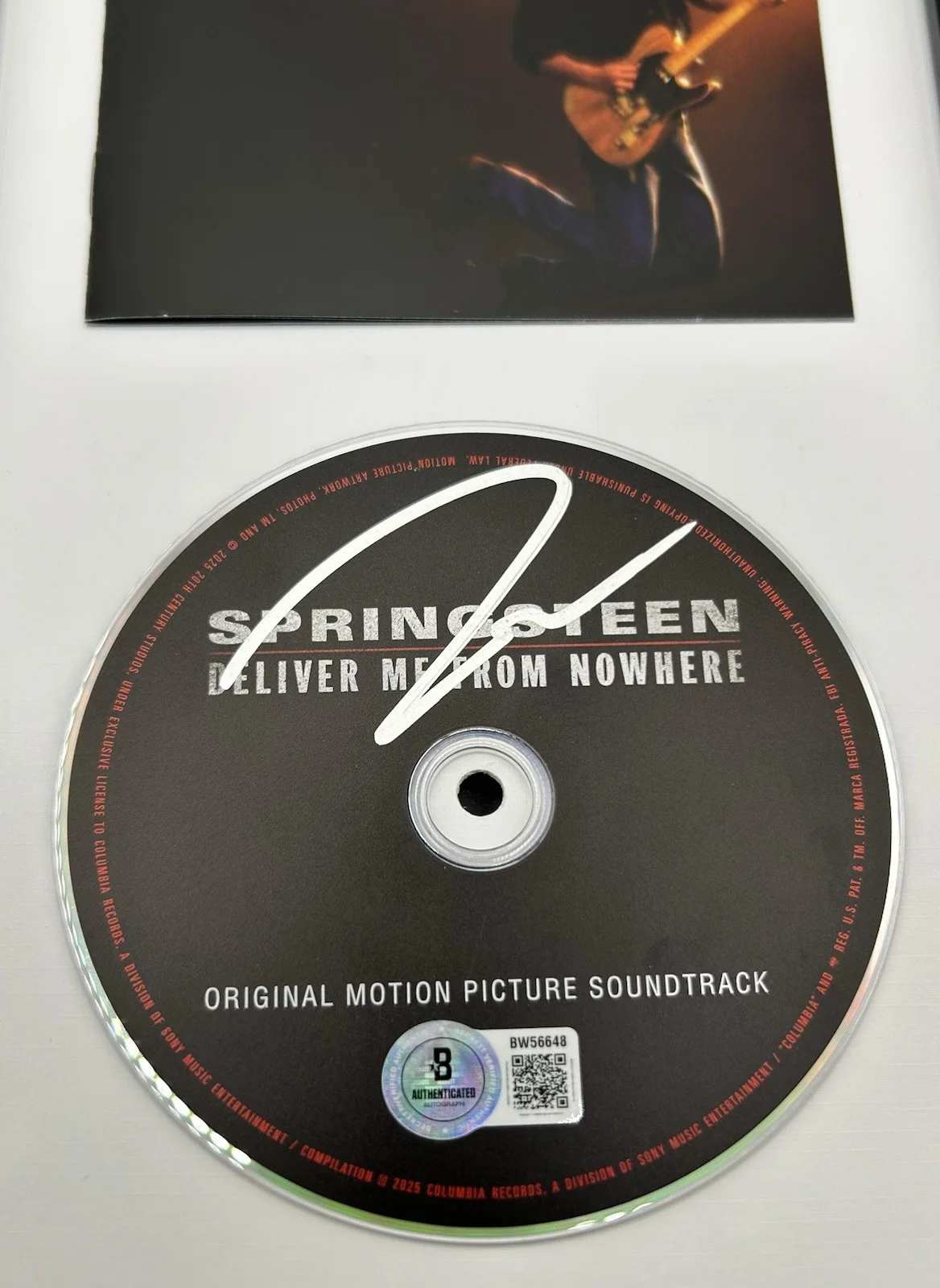 JEREMY ALLEN WHITE SIGNED SPRINGSTEEN DELIVER ME FROM NOWHERE CD FRAMED BECKETT, изображение 3