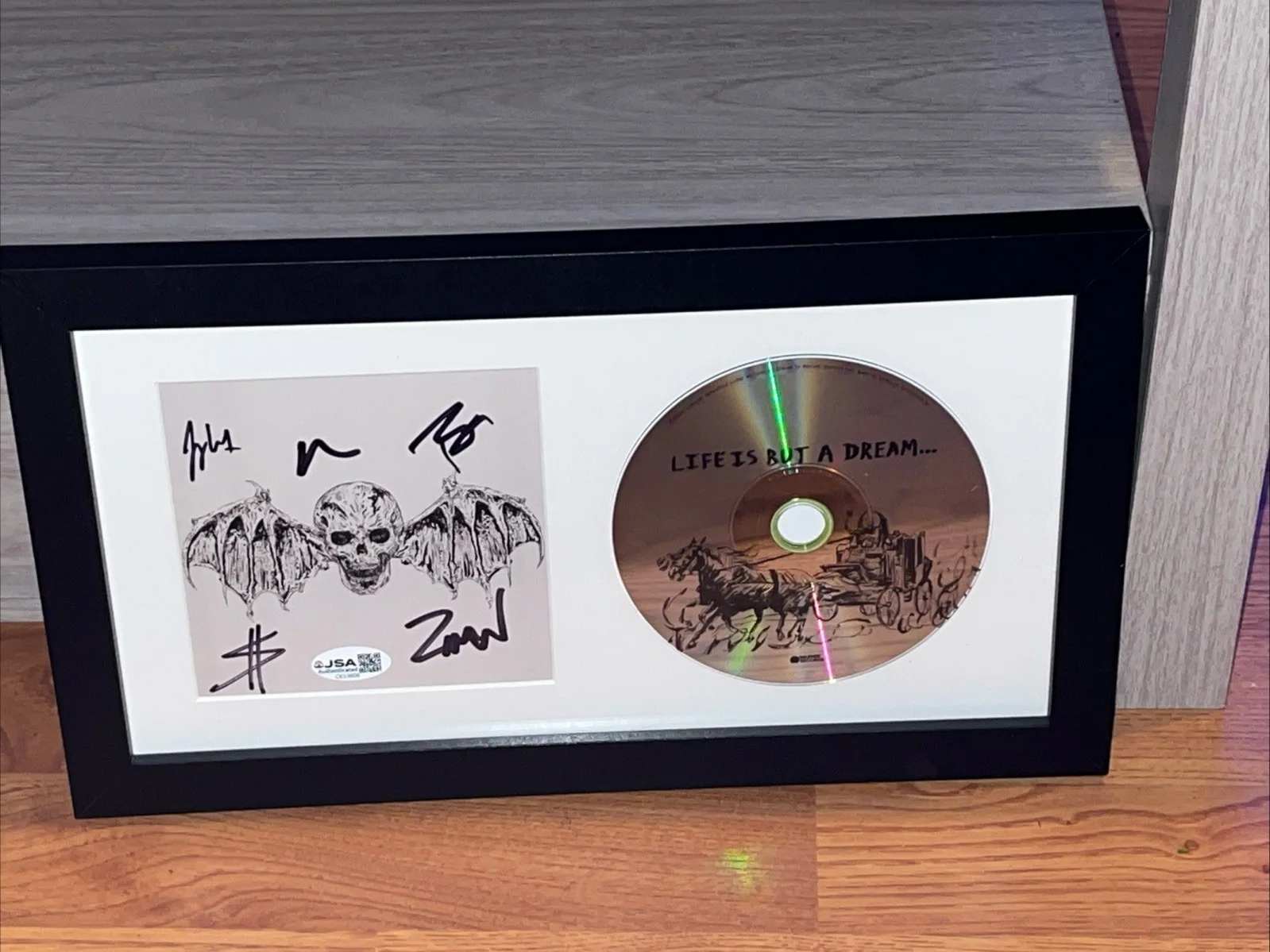 AVENGED SEVENFOLD LIFE IS BUT A DREAM CD JSA Signed DISPLAY FRAMED autograph +5, image 5