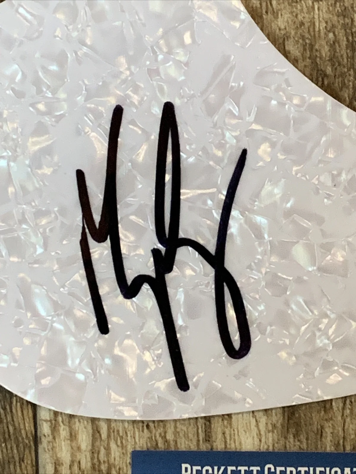 Morgan Evans Signed Electric Guitar Pick Guard (Beckett), image 4