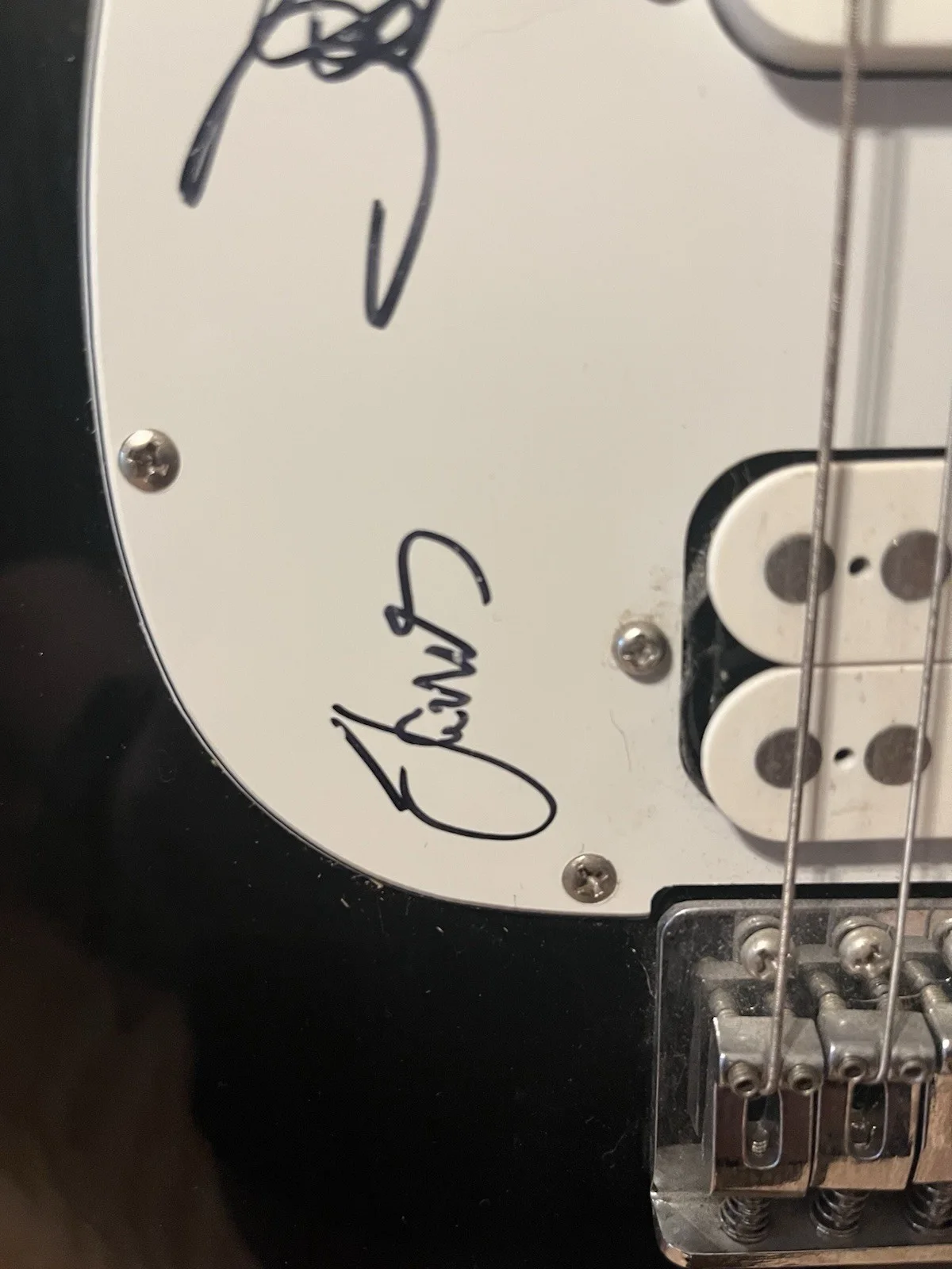 Flyleaf Signed Peavy Electric Guitar, image 3