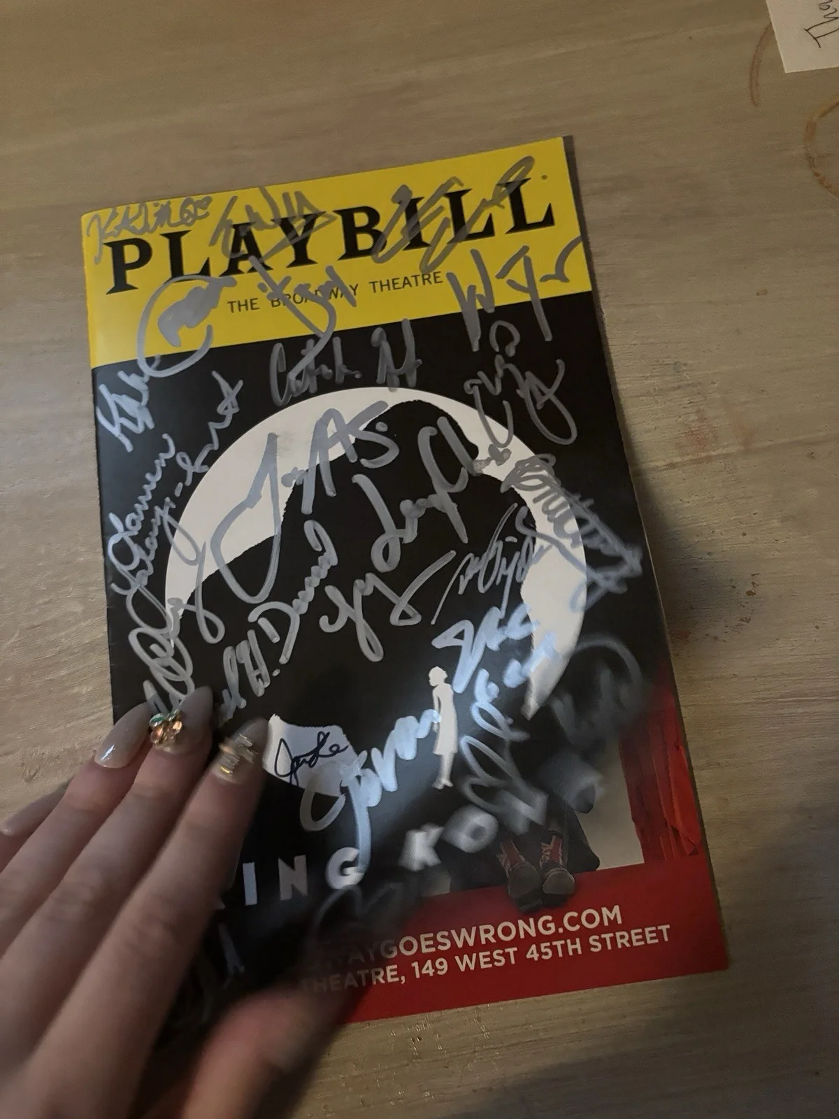 Christiani Pitts, Eric William Morris, Erik Lochtefeld — King Kong Broadway Playbill Oct 2018 Signed by Pitts, Morris, Lochtefeld + Cast, изображение 2