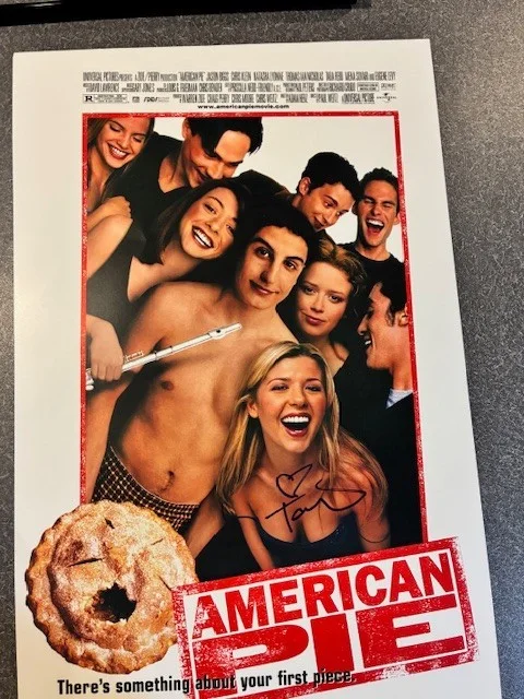 Tara Reid — Tara Reid Autograph "American Pie" 11x17 Movie Poster with Schwartz Hologram, изображение 4
