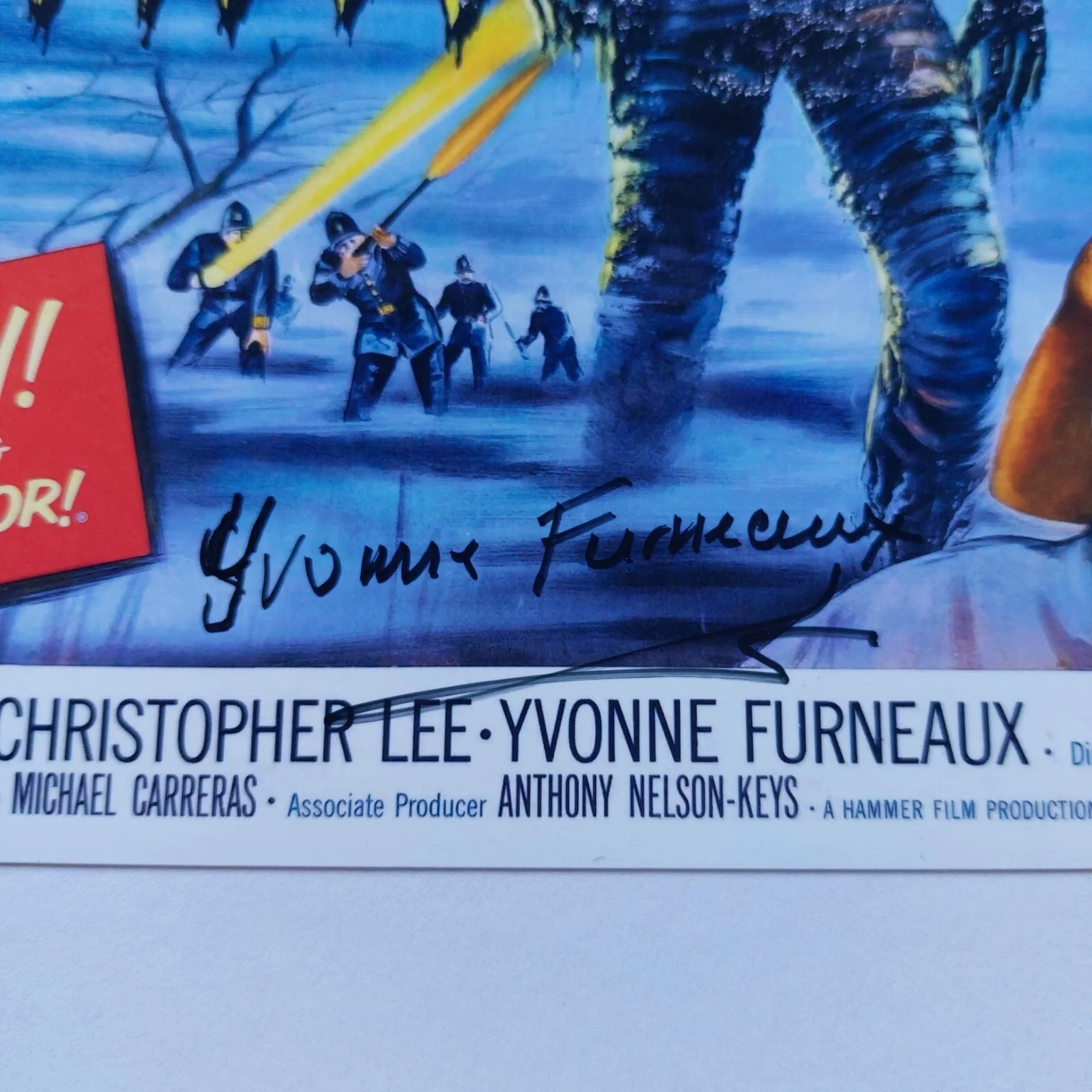 Yvonne Furneaux — Yvonne Furneaux Signed The Mummy 1959 PHOTO French Actress Hammer Horror, изображение 2