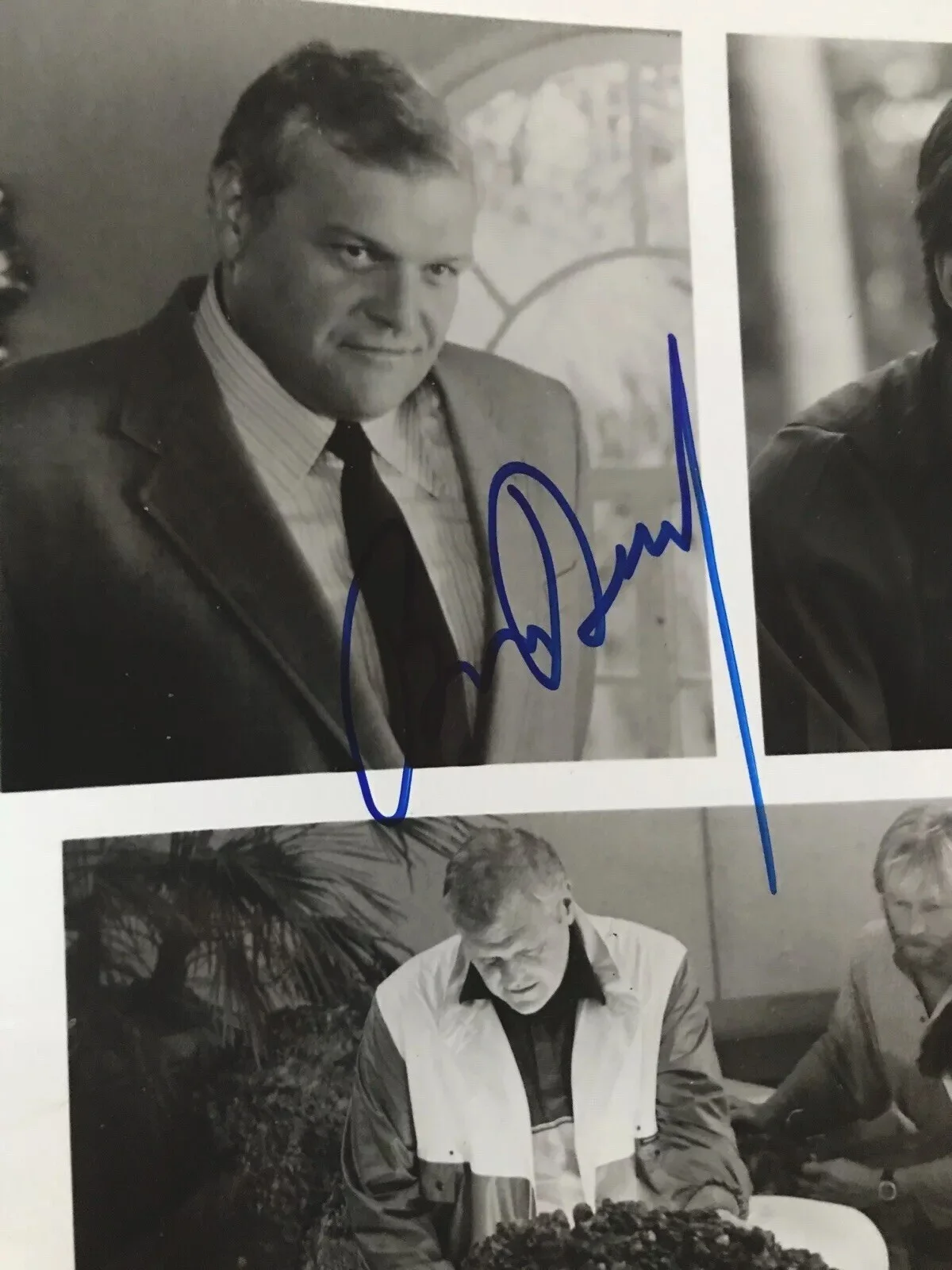 Brian Dennehy — Brian Dennehy signed Cocoon B&W 8X10 Still Photo, image 2