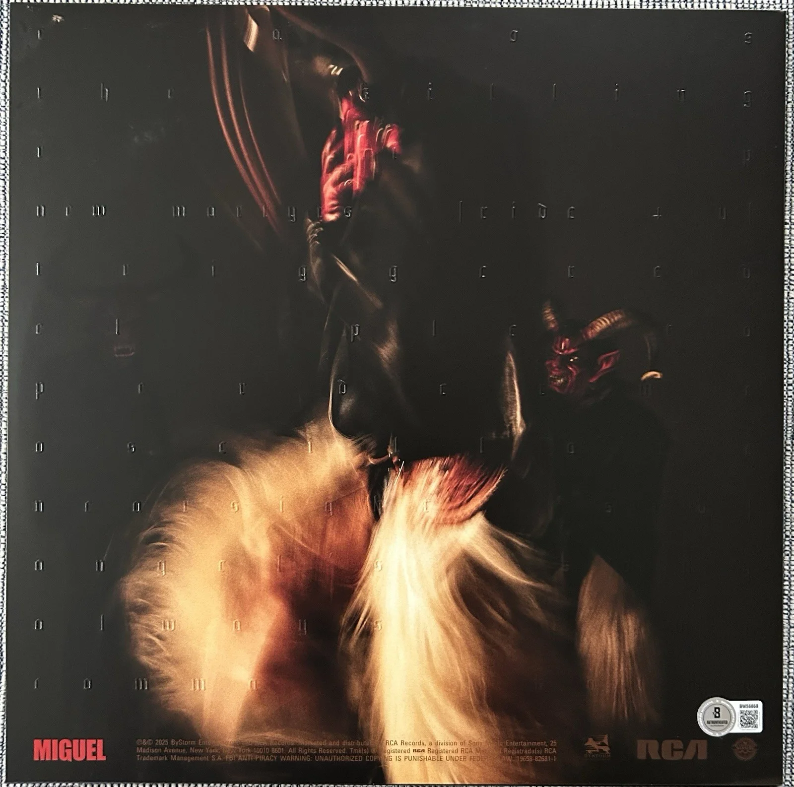 MIGUEL SIGNED CAOS VINYL LP SIGNED COVER RARE - BECKETT COA, изображение 3