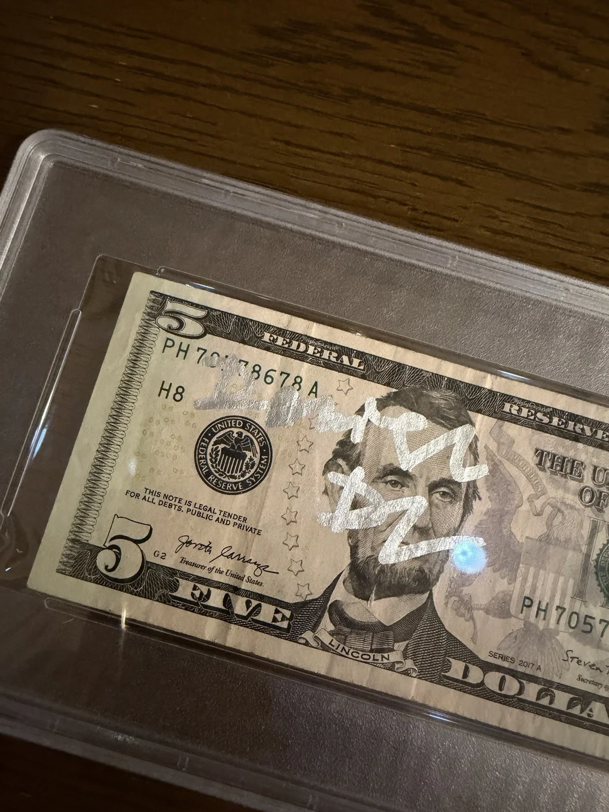 Daniel Day Lewis — Daniel Day-Lewis Signed Autographed Lincoln Five Dollar Bill $5 PSA/DNA Slab, image 2