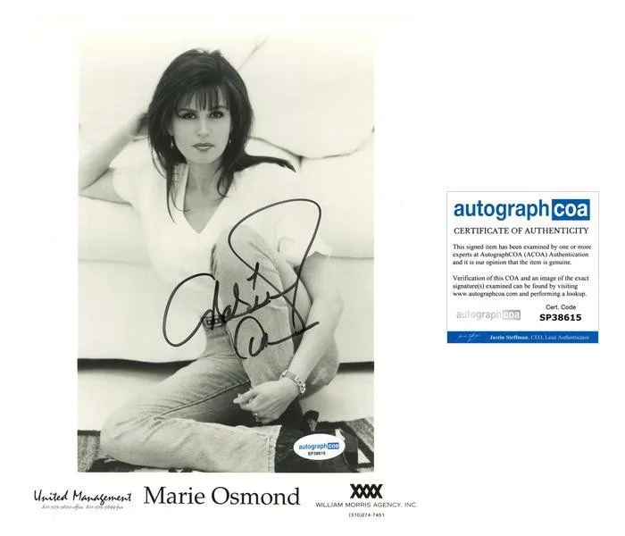 Marie Osmond — Marie Osmond "The Osmonds" Singer AUTOGRAPH Signed Autographed 8x10 Photo B ACOA