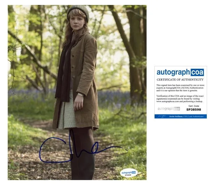 Carey Mulligan — Carey Mulligan "Never Let Me Go" AUTOGRAPH Signed 'Cathy' 8x10 Photo ACOA