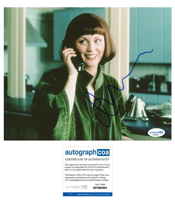 Julianne Moore — Julianne Moore "The Big Lebowski" AUTOGRAPH Signed 'Maude' 8x10 Photo ACOA