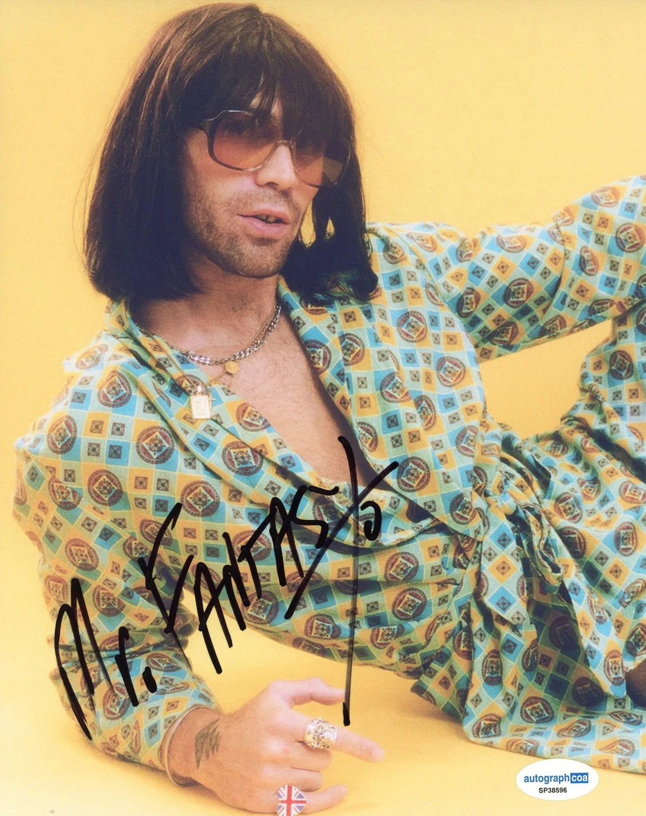 Mr. Fantasy — Mr. Fantasy "One Last Night" Singer AUTOGRAPH Signed KJ Apa? 8x10 Photo B ACOA, изображение 2