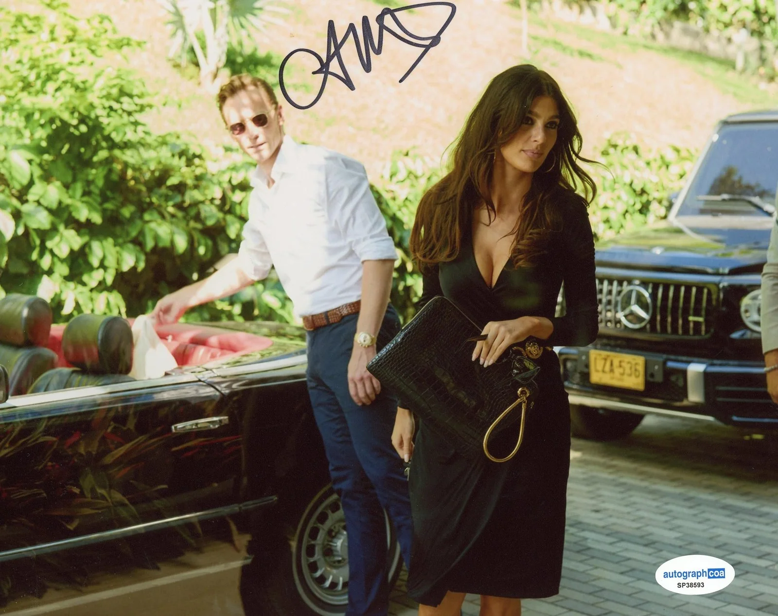 Camila Morrone — Camila Morrone "The Night Manager" AUTOGRAPH Signed 'Roxana' 8x10 Photo B ACOA, image 2